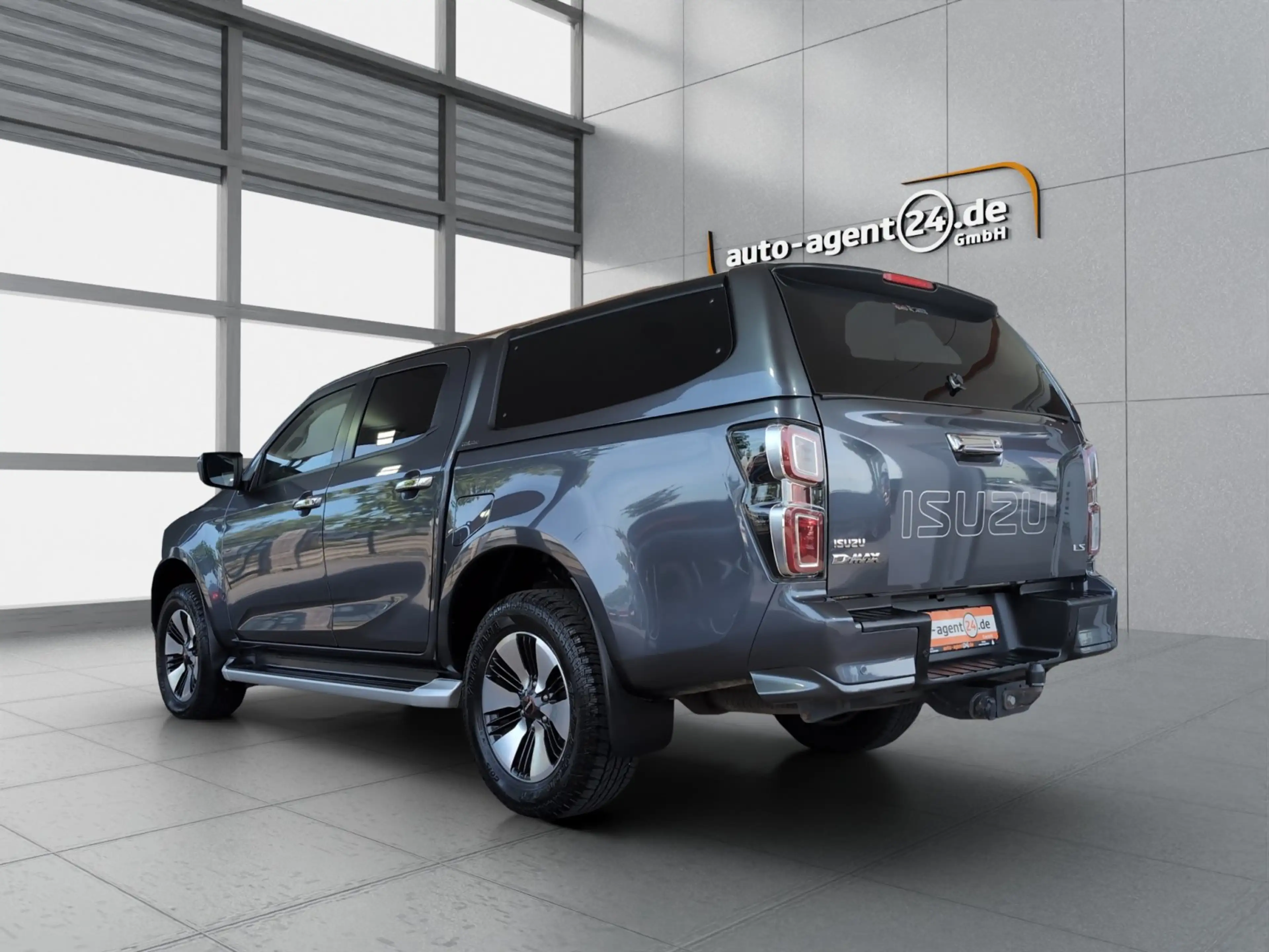 Isuzu D-Max 2.2 TD 4WD LSE DoKa/Hardtop/AHK/Kamera/DAB/MwSt. — photo 3