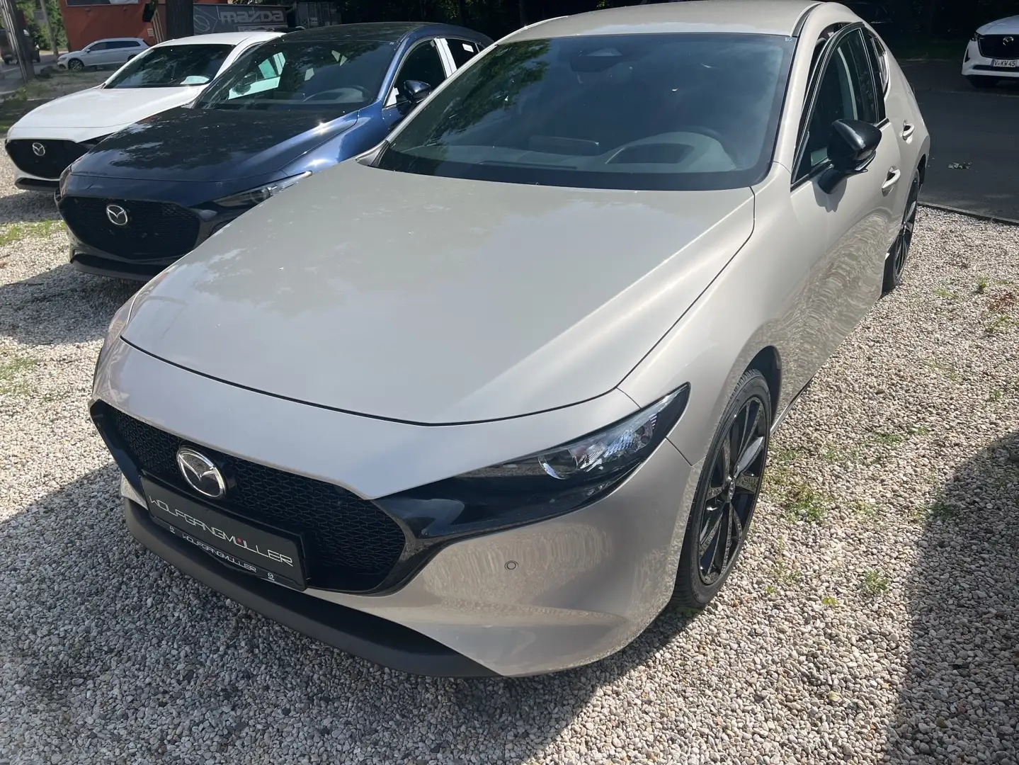 Mazda 3 2.0L e-SKYACTIV G 150ps Silber - 2