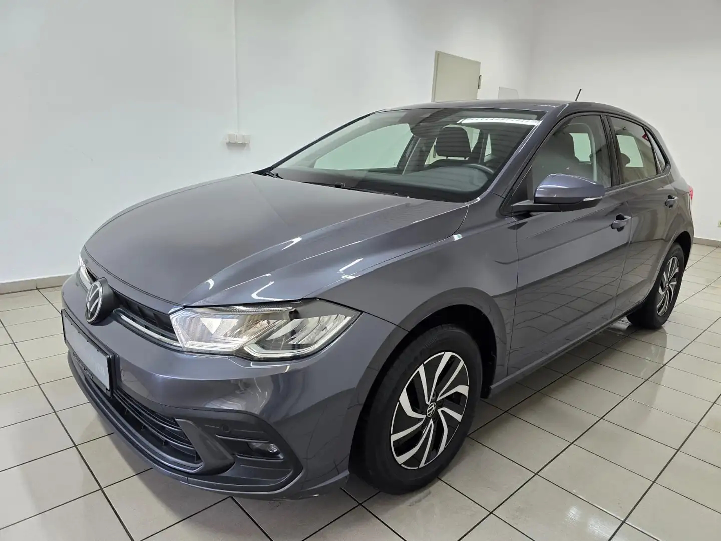 Volkswagen Polo VI Life LED Virtual CarPlay DAB Einparkhilfe 1.Han Grau - 1