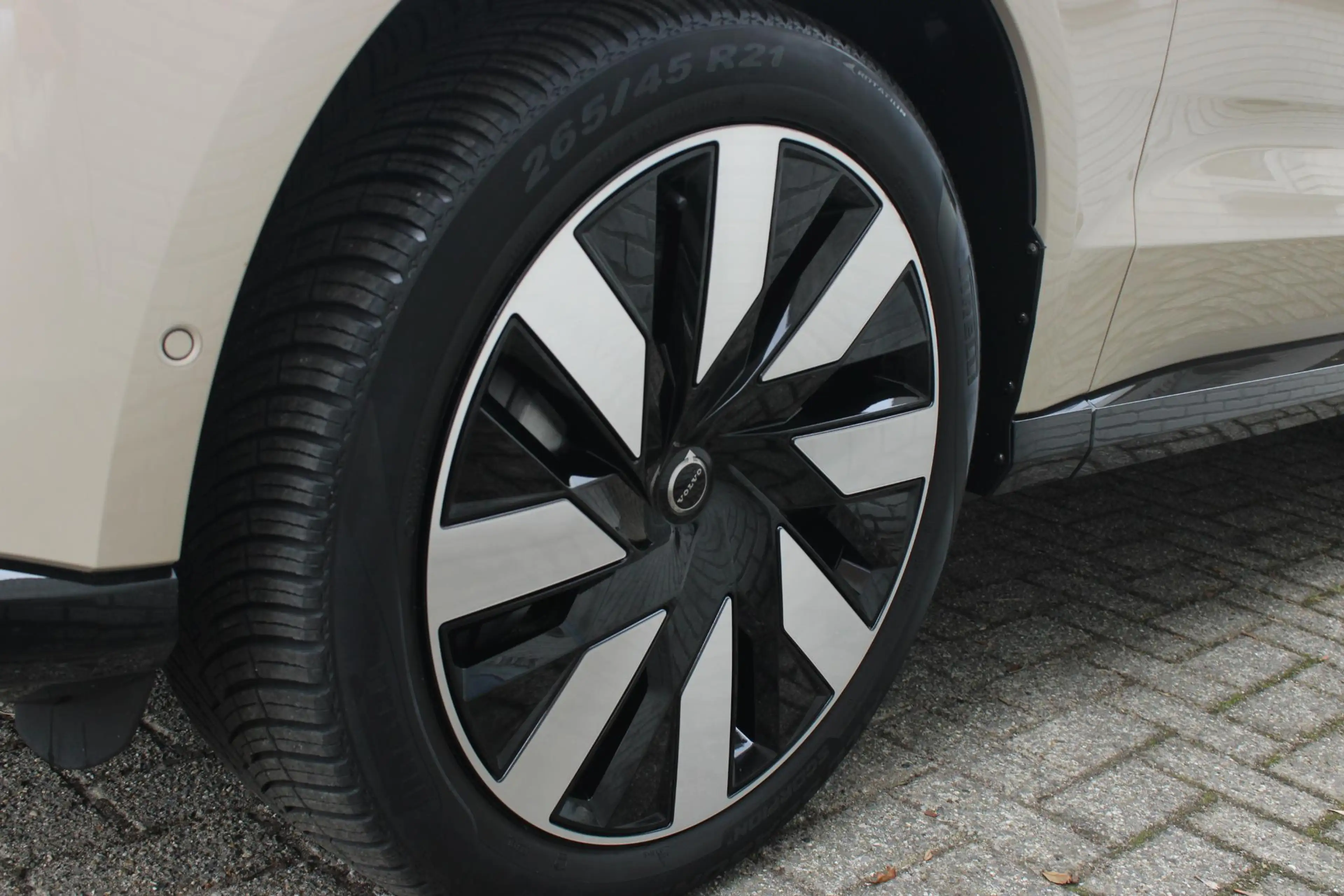 Volvo EX90 Twin Motor Ultra 7p. 111 kWh | All Season | Pilot — photo 7