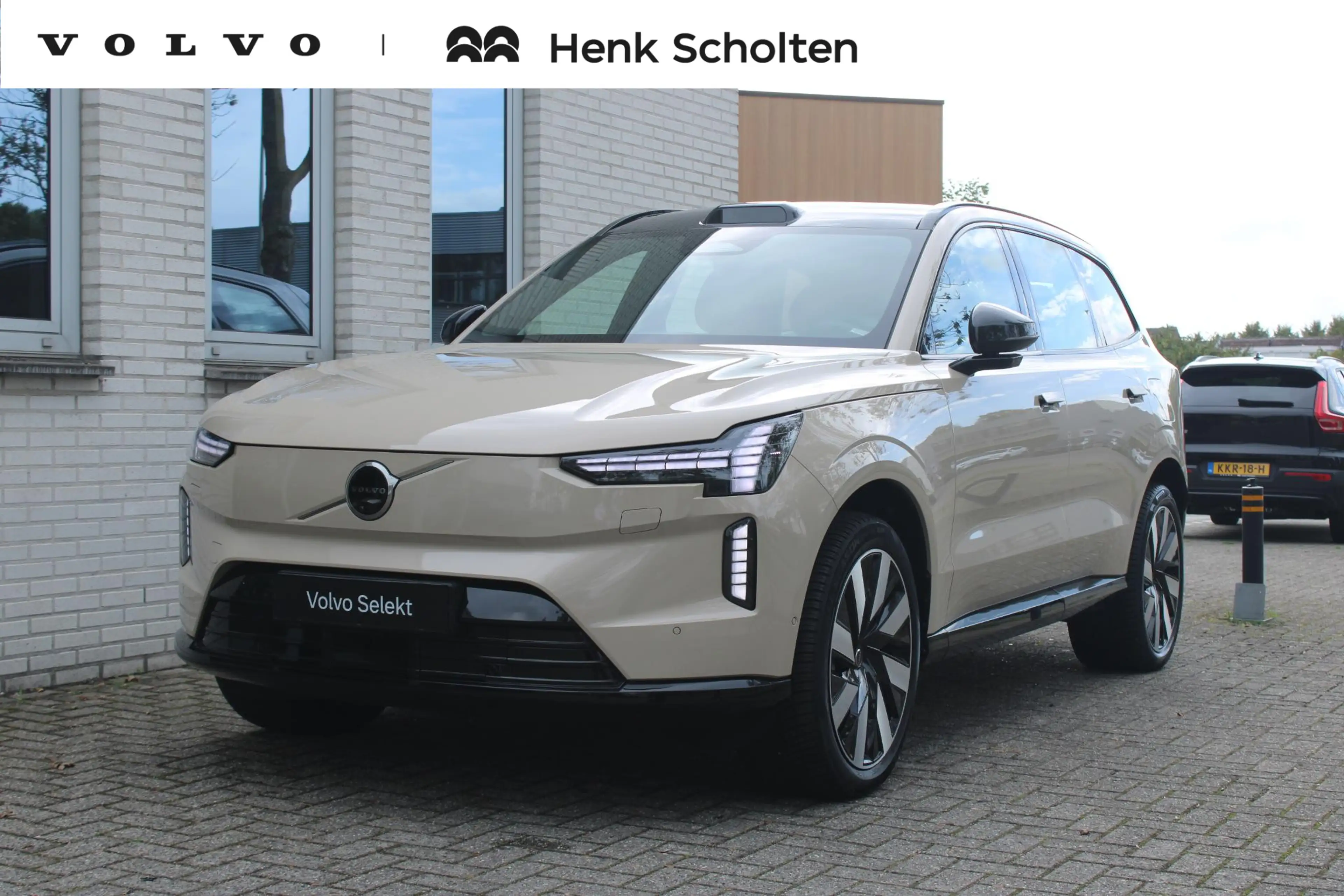 Volvo EX90 Twin Motor Ultra 7p. 111 kWh | All Season | Pilot