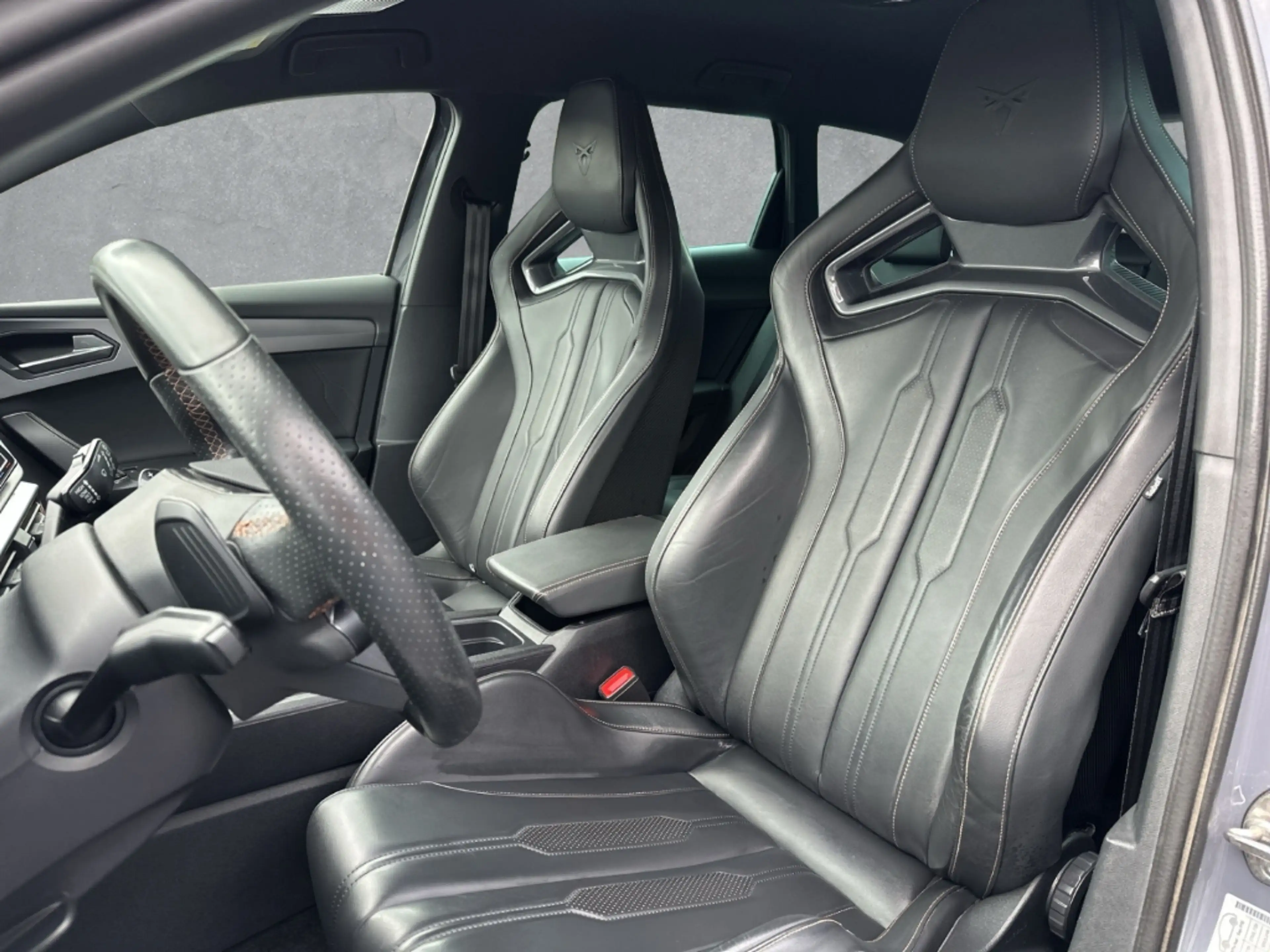 CUPRA Leon SPORTSTOURER VZ CUP 2,0 TSI DSG AD AHK-klappbar Na — photo 12