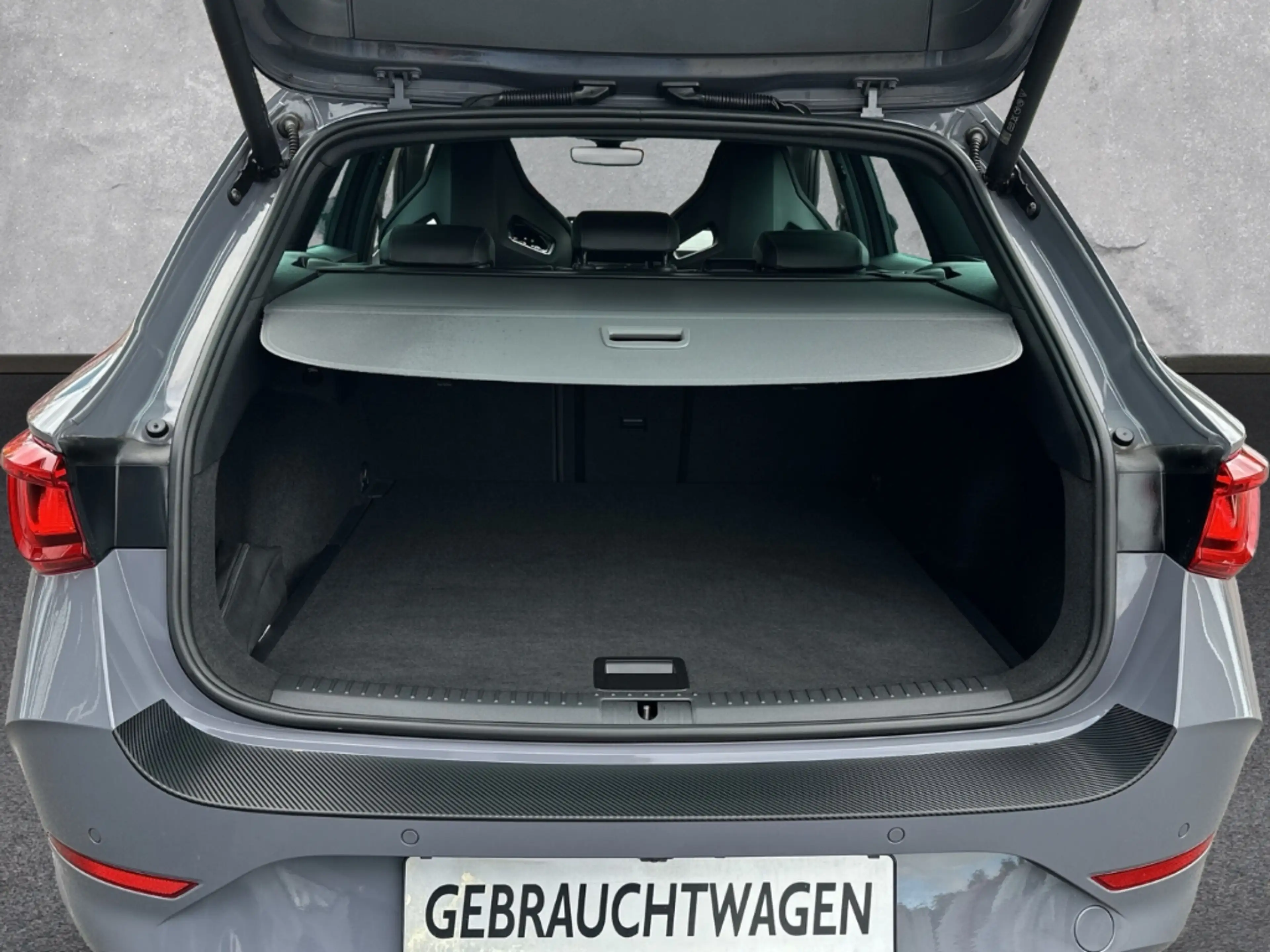 CUPRA Leon SPORTSTOURER VZ CUP 2,0 TSI DSG AD AHK-klappbar Na — photo 17