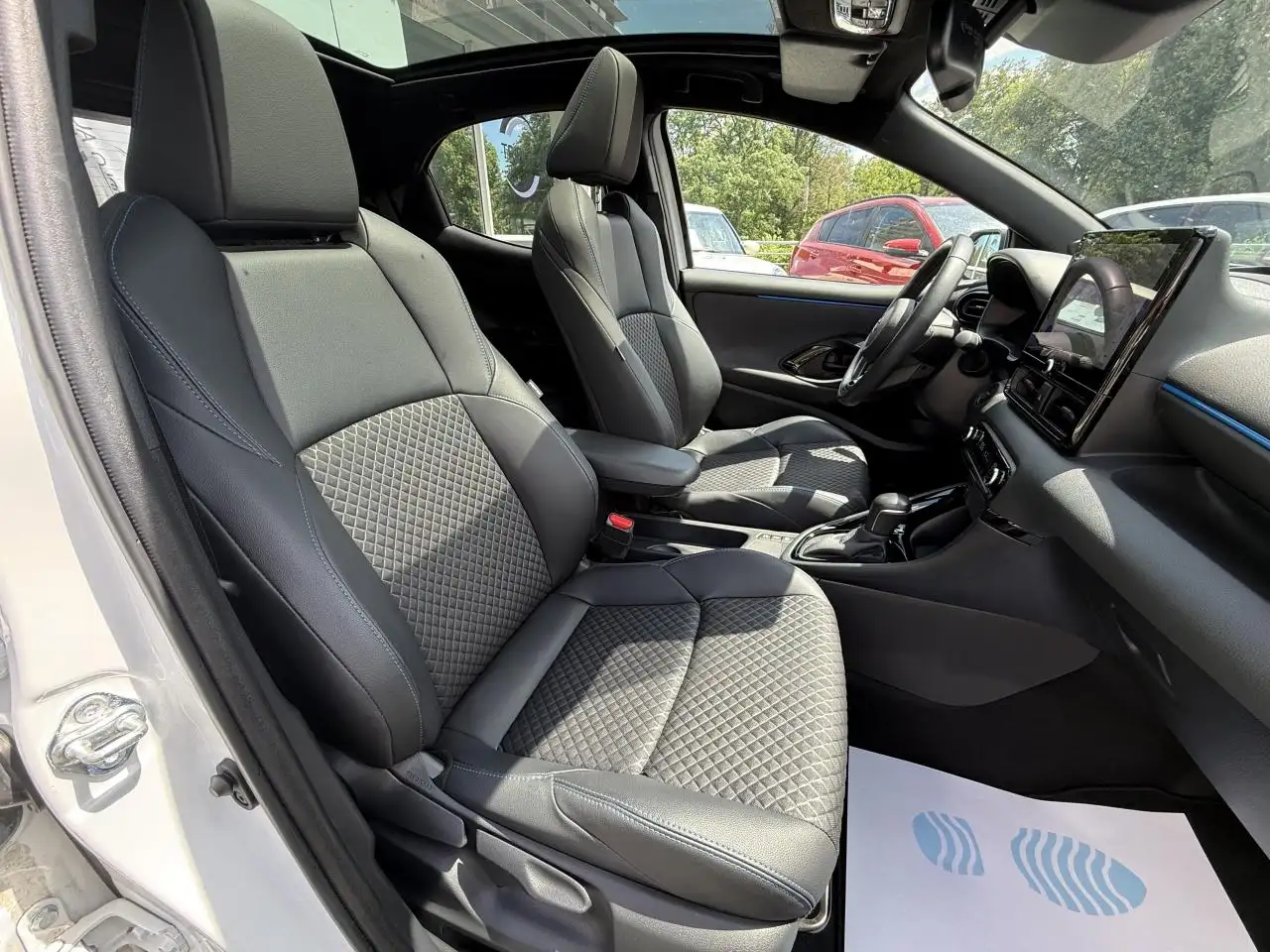 Toyota Yaris Yaris — photo 14