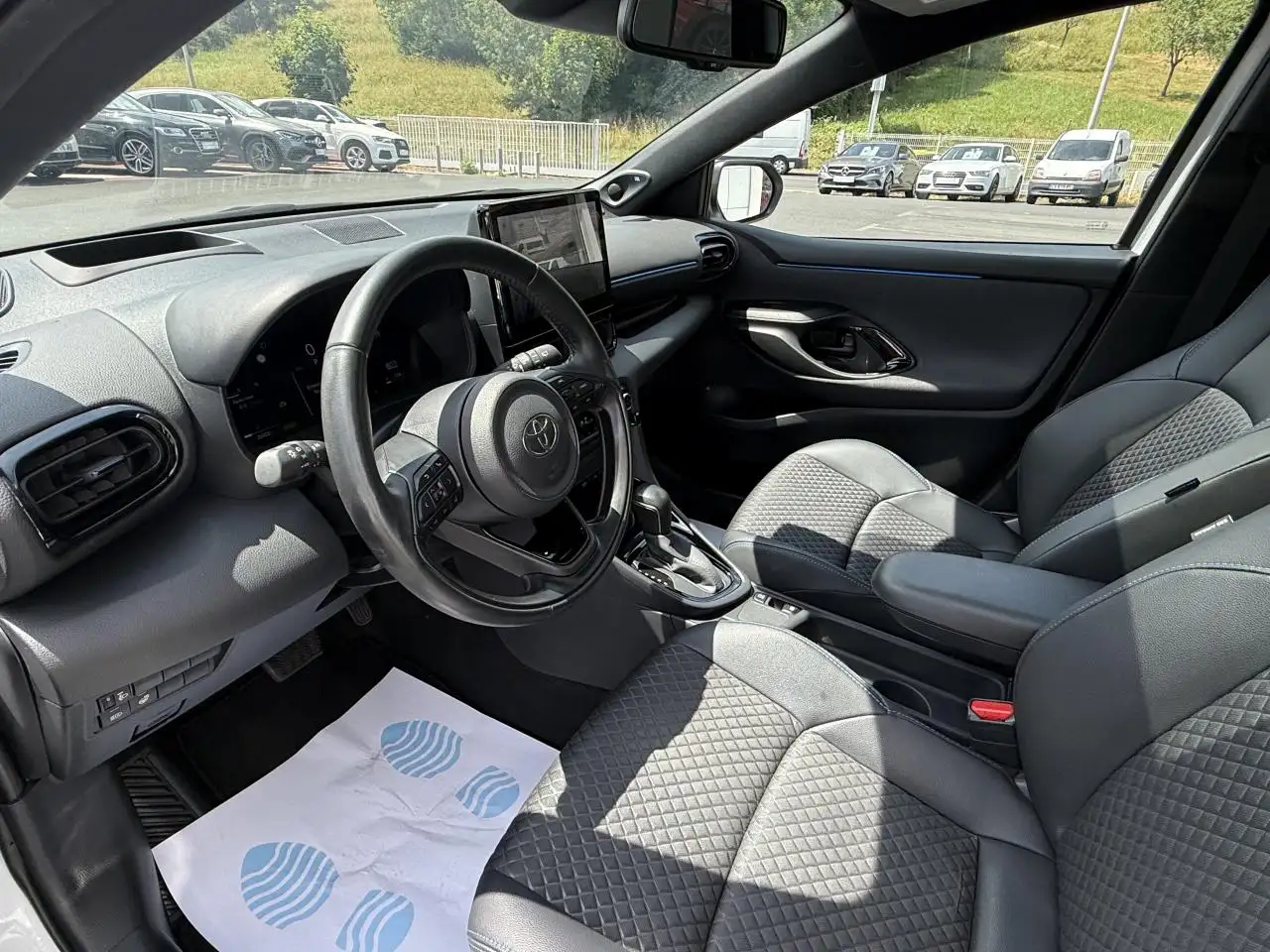 Toyota Yaris Yaris — photo 9