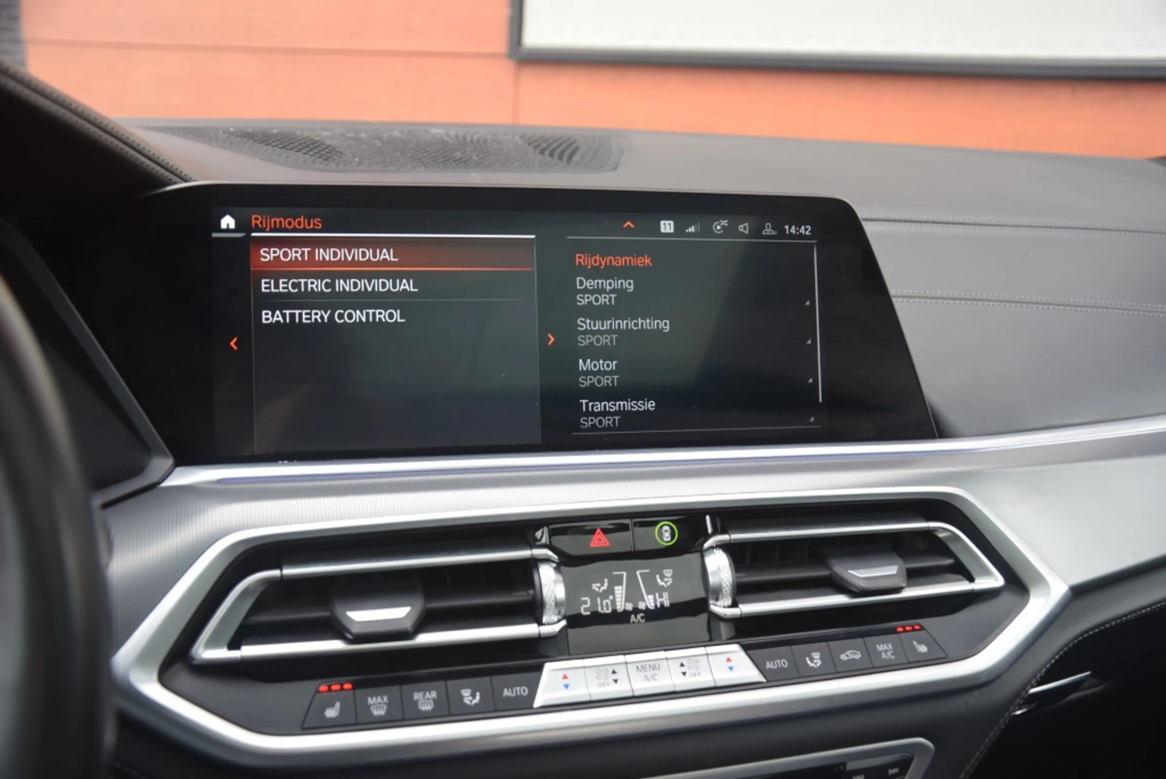 BMW X5 xDrive45e M-Sport Pano/Laser/22"/H&K/AdaptiveCruis — photo 45