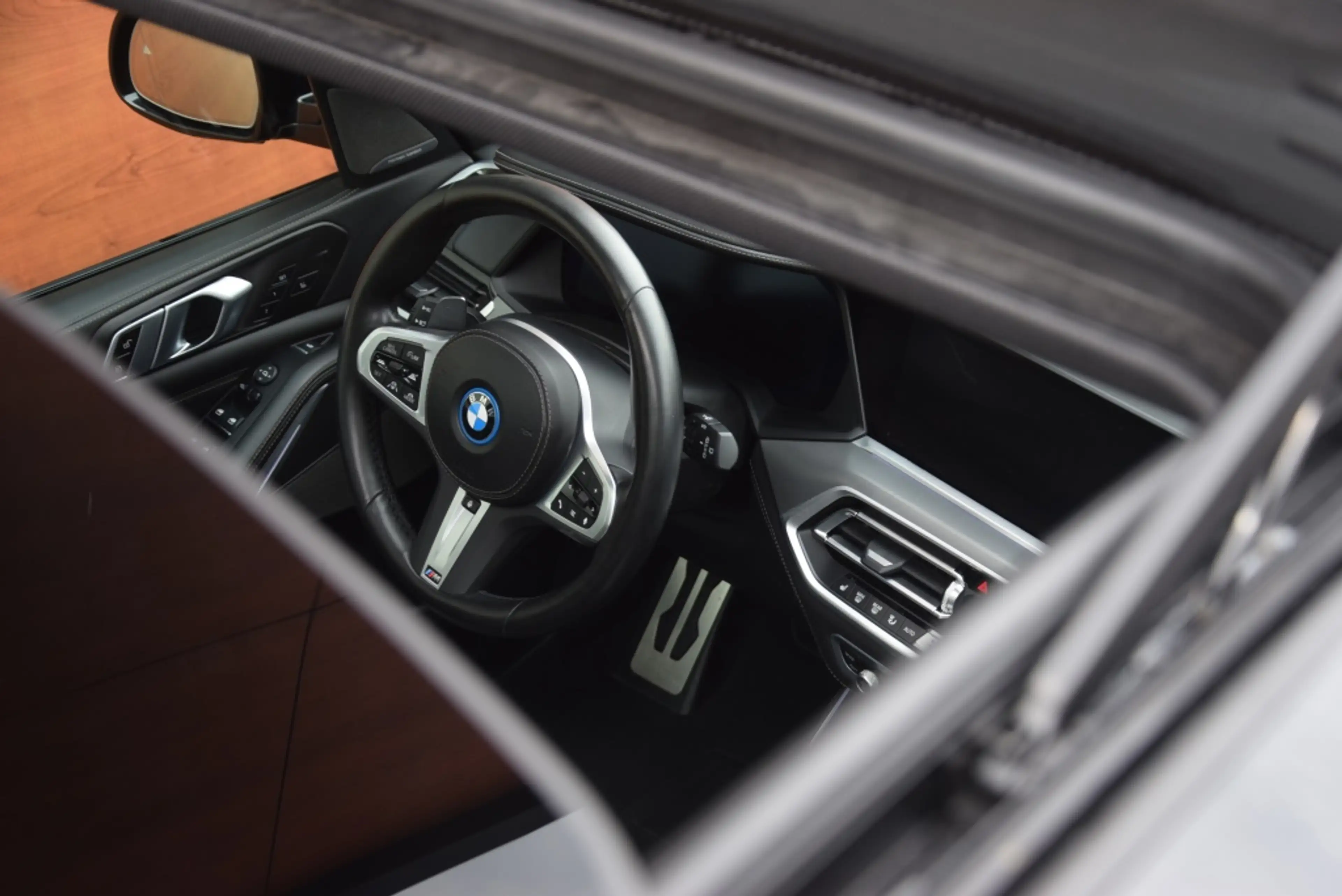 BMW X5 xDrive45e M-Sport Pano/Laser/22"/H&K/AdaptiveCruis — photo 25