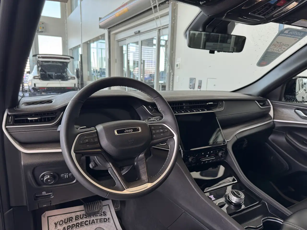 Jeep Grand Cherokee снимка Jeep Grand Cherokee