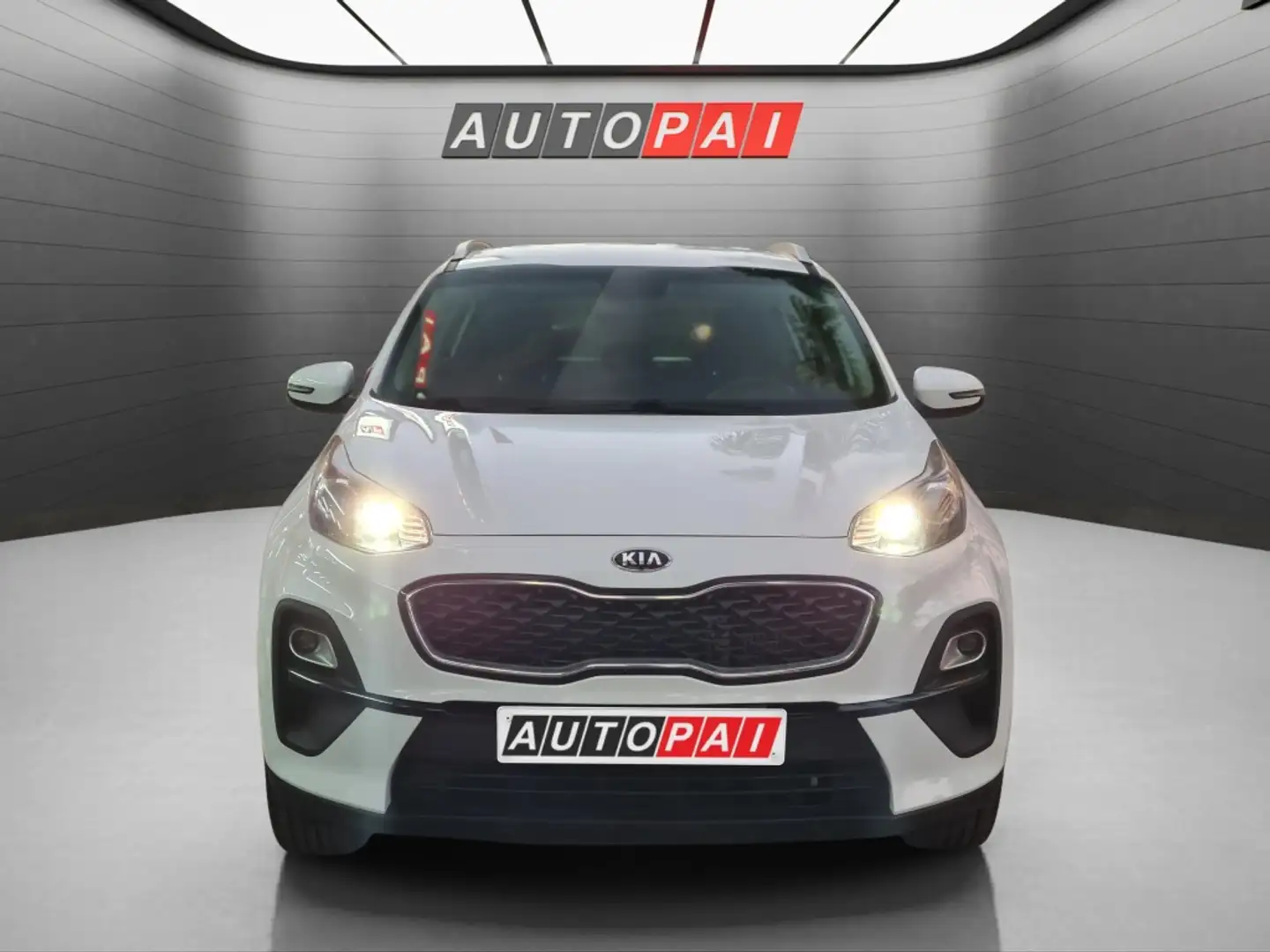 Kia Sportage 1.6 MHEV Business 4x2 136 Blanco - 2