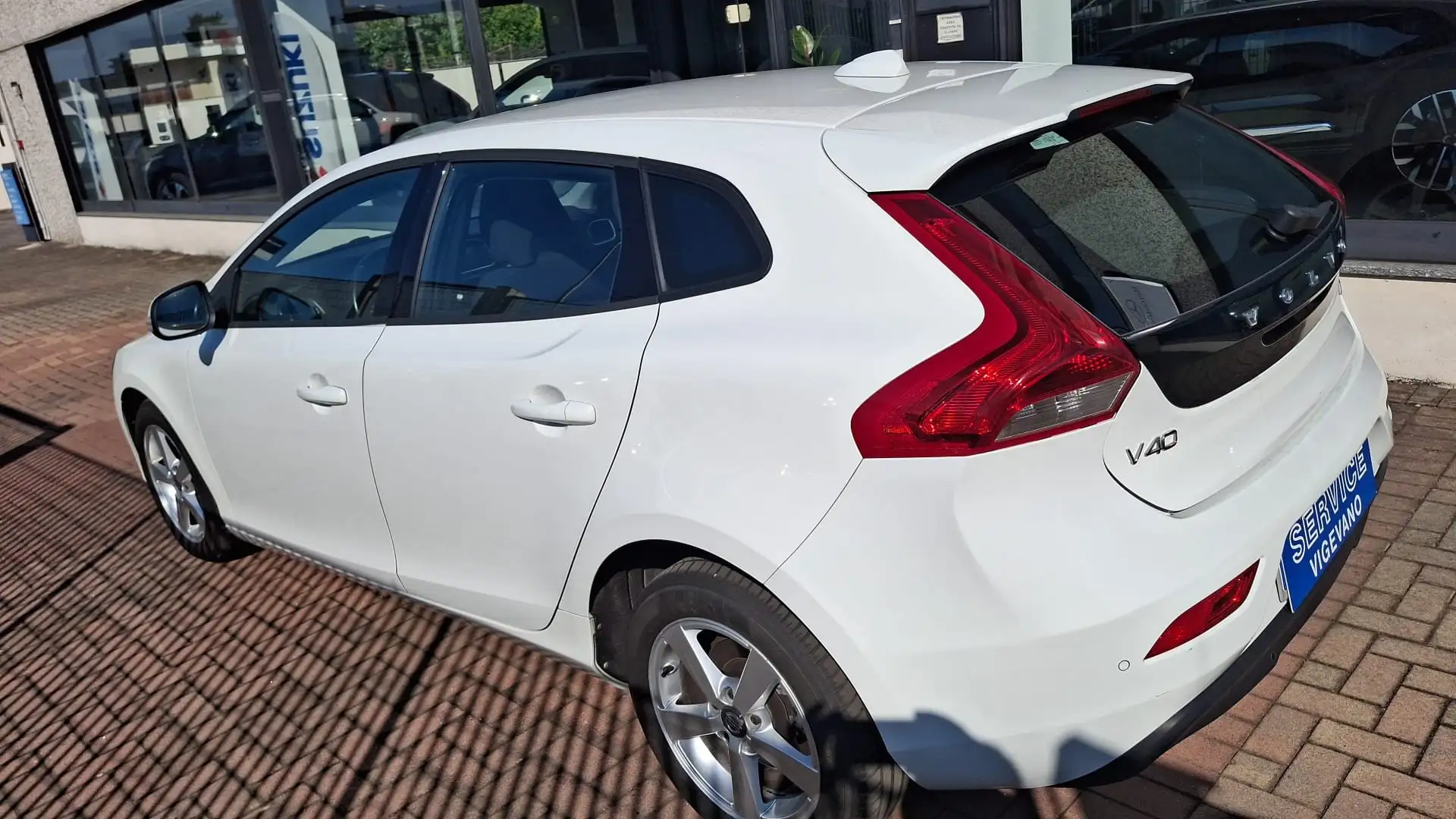 Volvo V40 V40 2.0 d2 Business geartronic my17 Bianco - 2