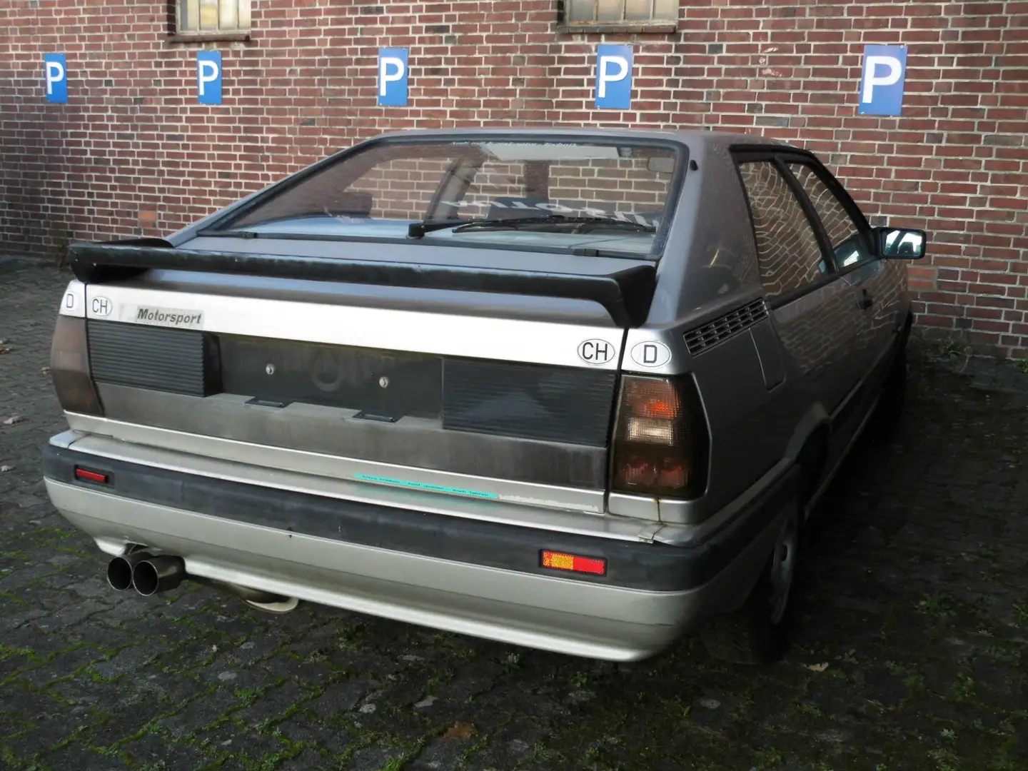 Audi Coupe Coupe GT Gkat. Sport -Winterprojekt- Gris - 2