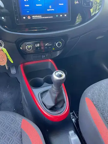 Toyota Aygo view 13