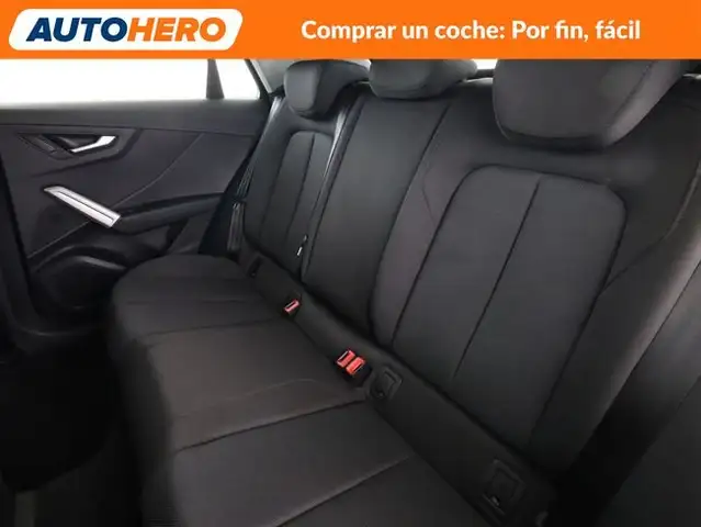 Audi Q2 view 15