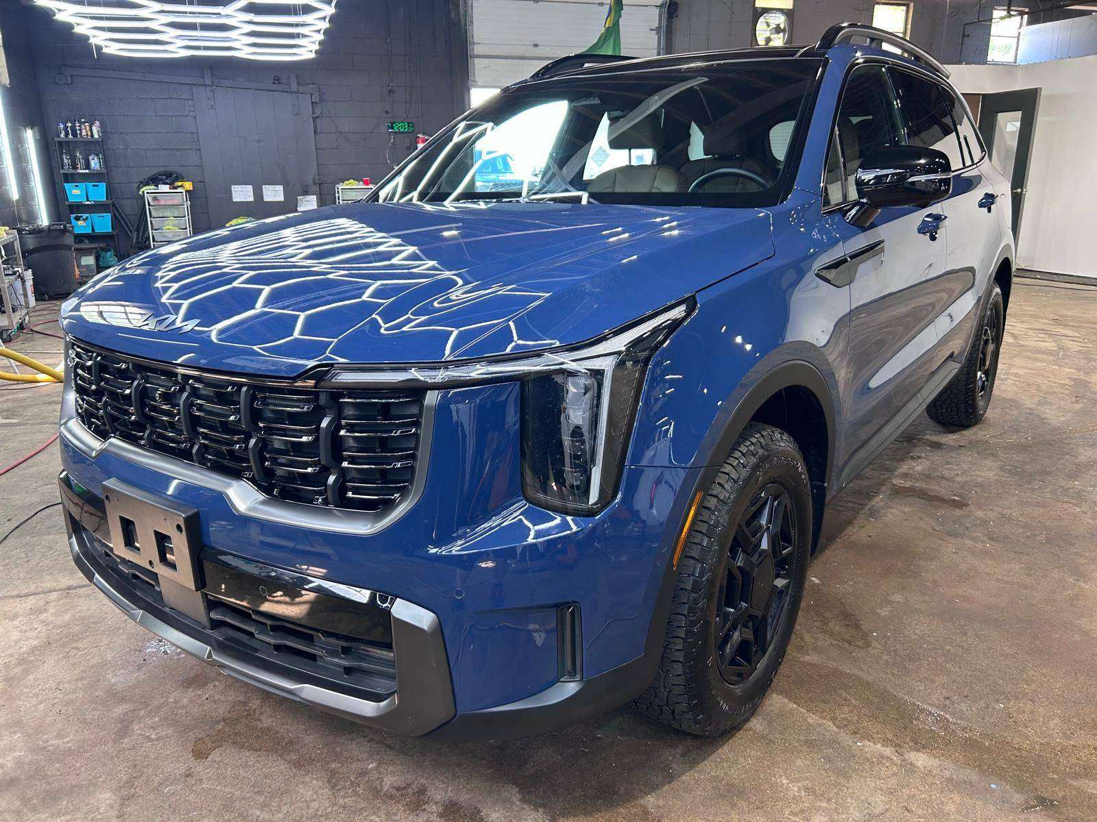Blue 2025 Kia Sorento SUV / Crossover 8-Speed Automatic