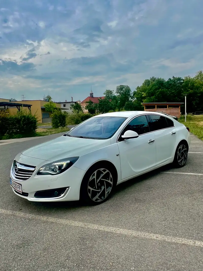 Opel Insignia 2.0 BiTurbo CDTI Aut. Edition - 1