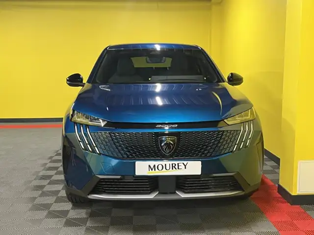 Peugeot 3008 view 2