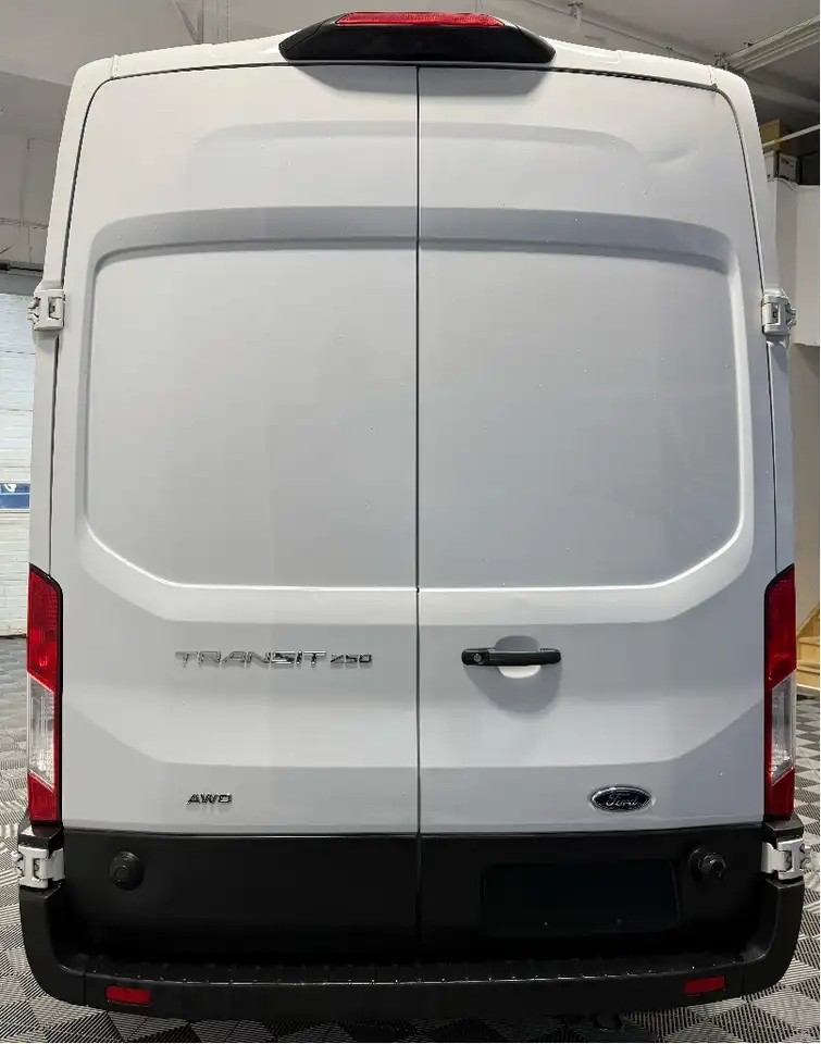 Ford Transit Cargo Van снимка Ford Transit Cargo Van