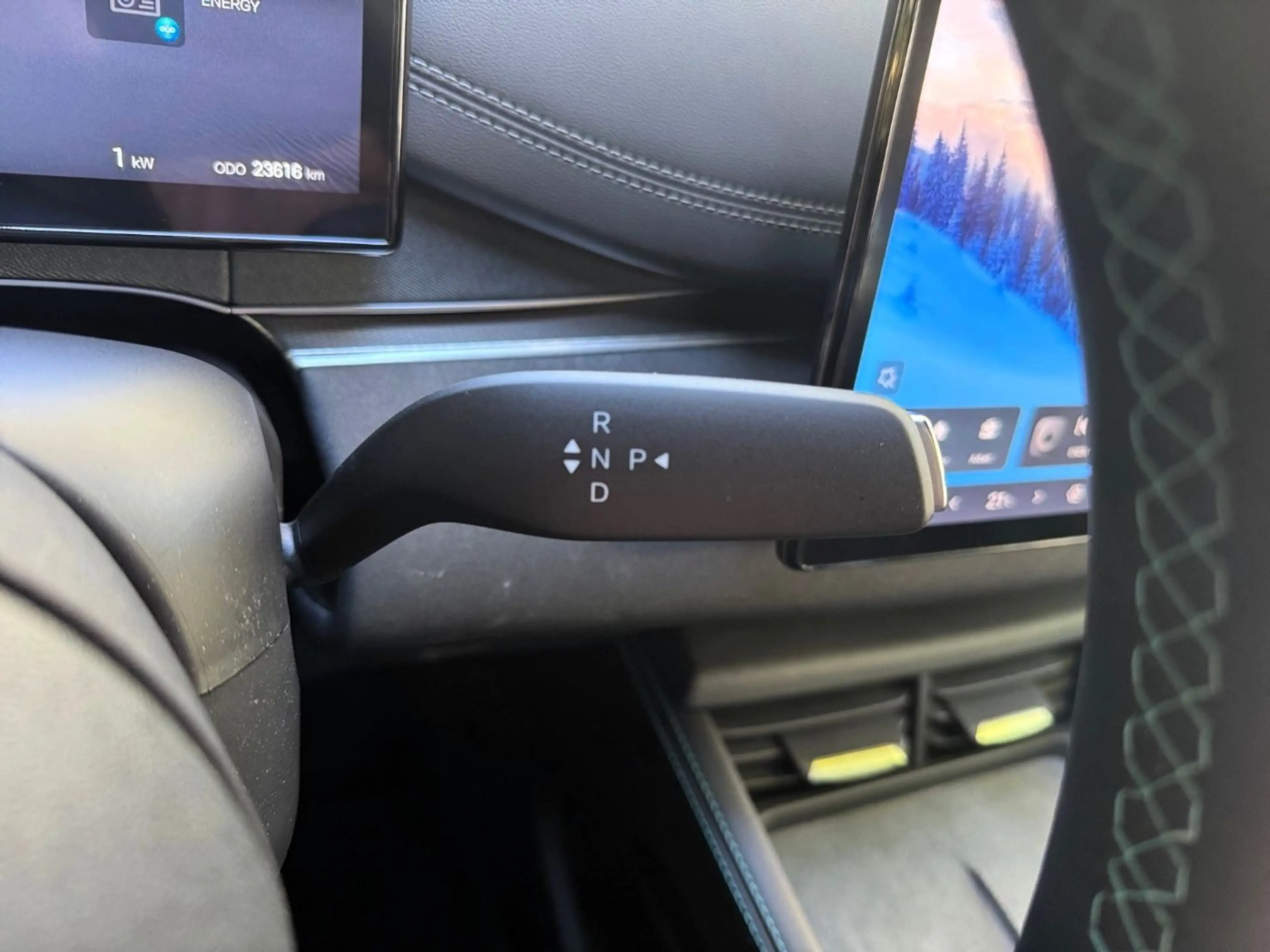 BYD Seal 6 Touring 1.5 PHEV DM-i W Comfort ACC+LED — photo 15