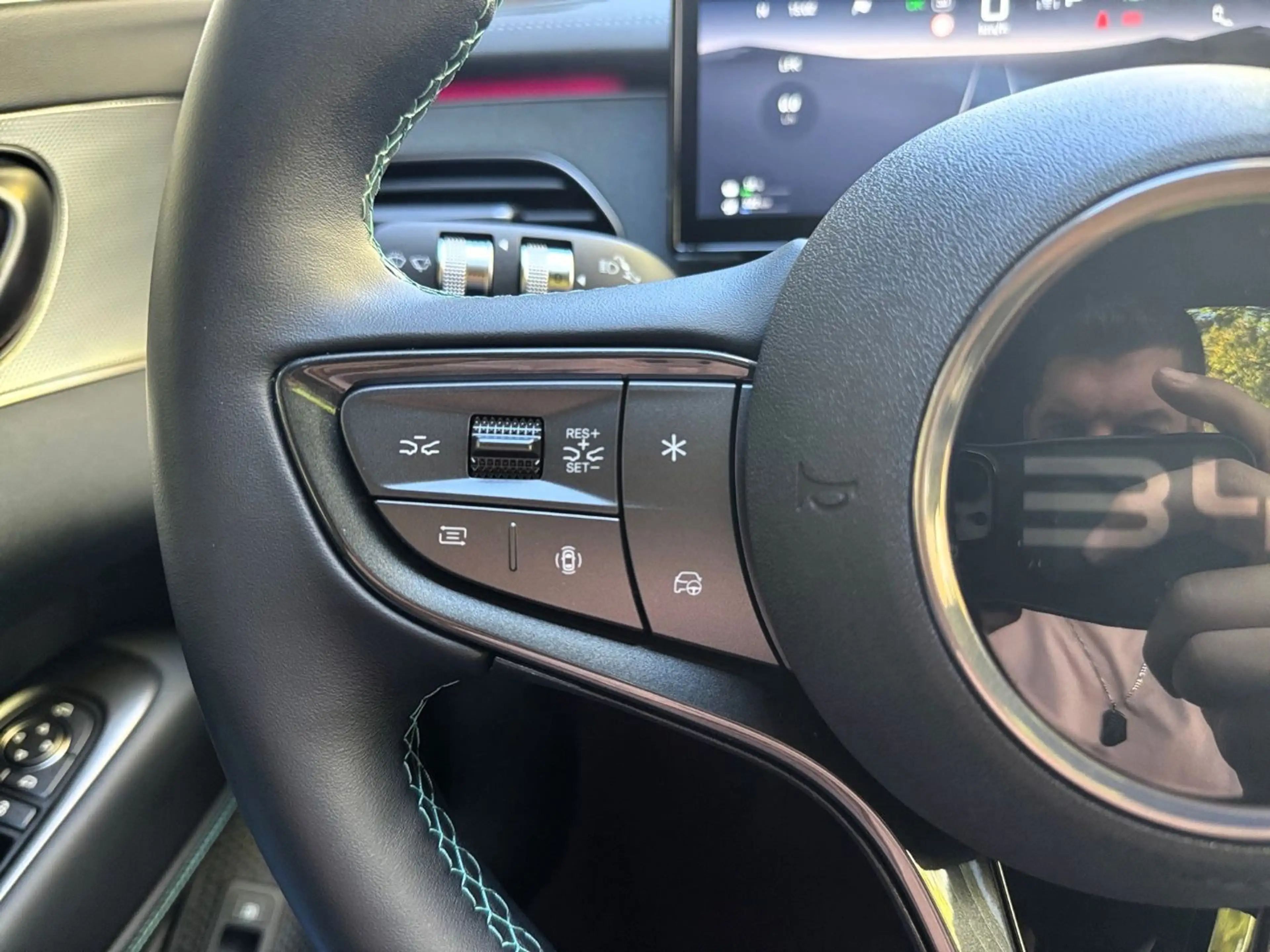 BYD Seal 6 Touring 1.5 PHEV DM-i W Comfort ACC+LED — photo 12