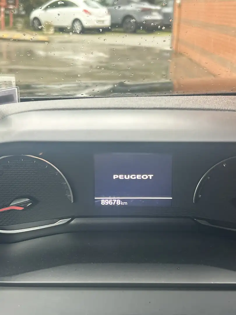 Peugeot 2008 1.5 bluehdi Allure Pack s&s 110cv - 2