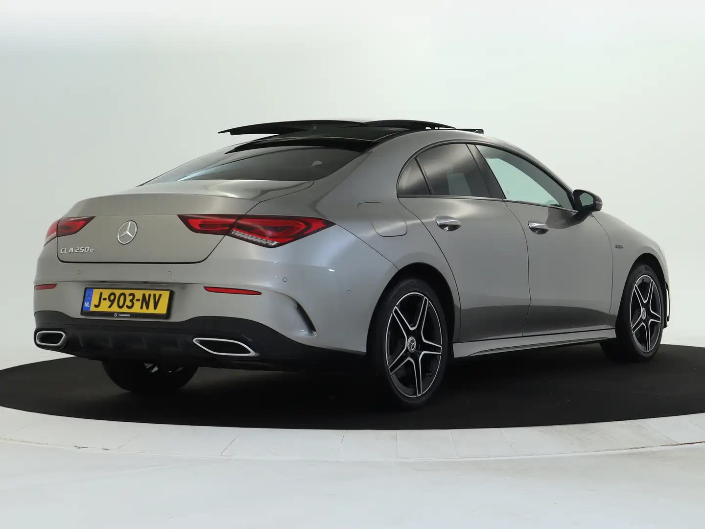 Mercedes-Benz CLA 250 e Premium Plus | Memory Pakket | Panoramadak | Sfe Gris - 2