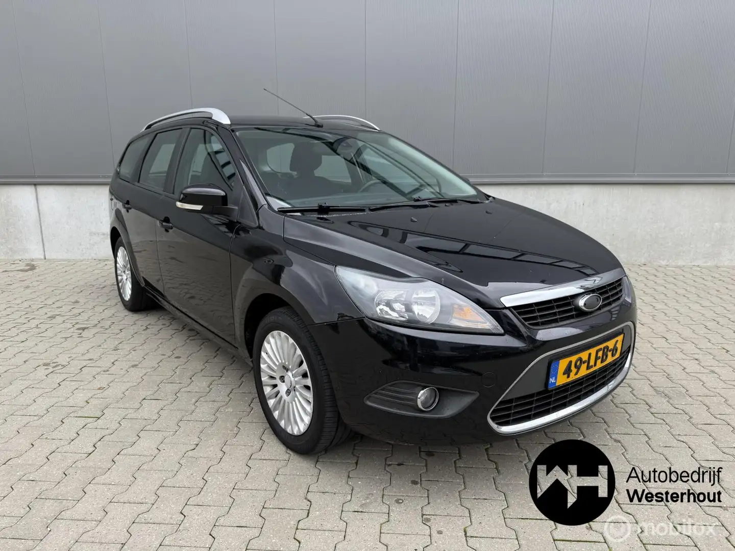 Ford Focus Wagon 1.8 Titanium Navigatie Parkeersensoren Schwarz - 1