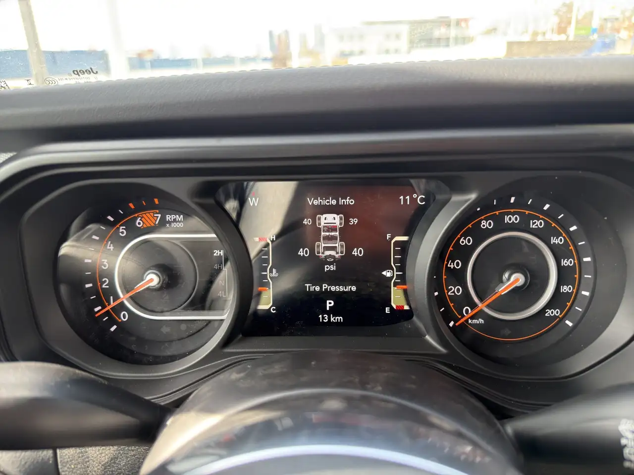 Jeep Wrangler снимка Jeep Wrangler