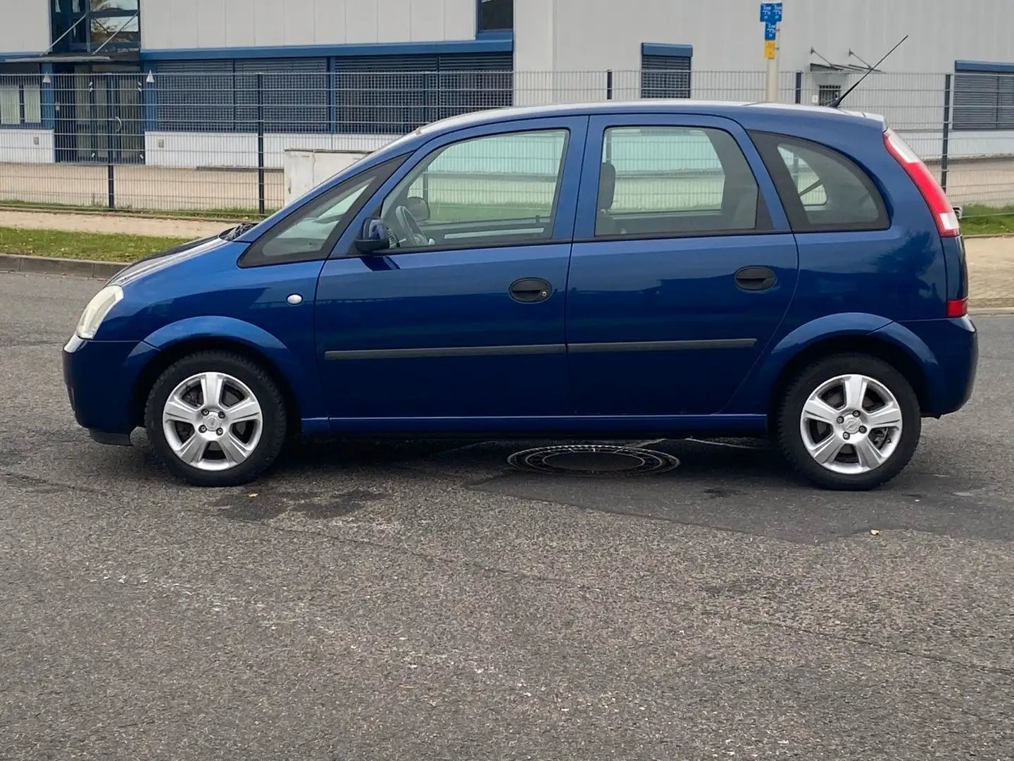 Opel Meriva 1.6 Cosmo*Klima*Allwetter* Blau - 2