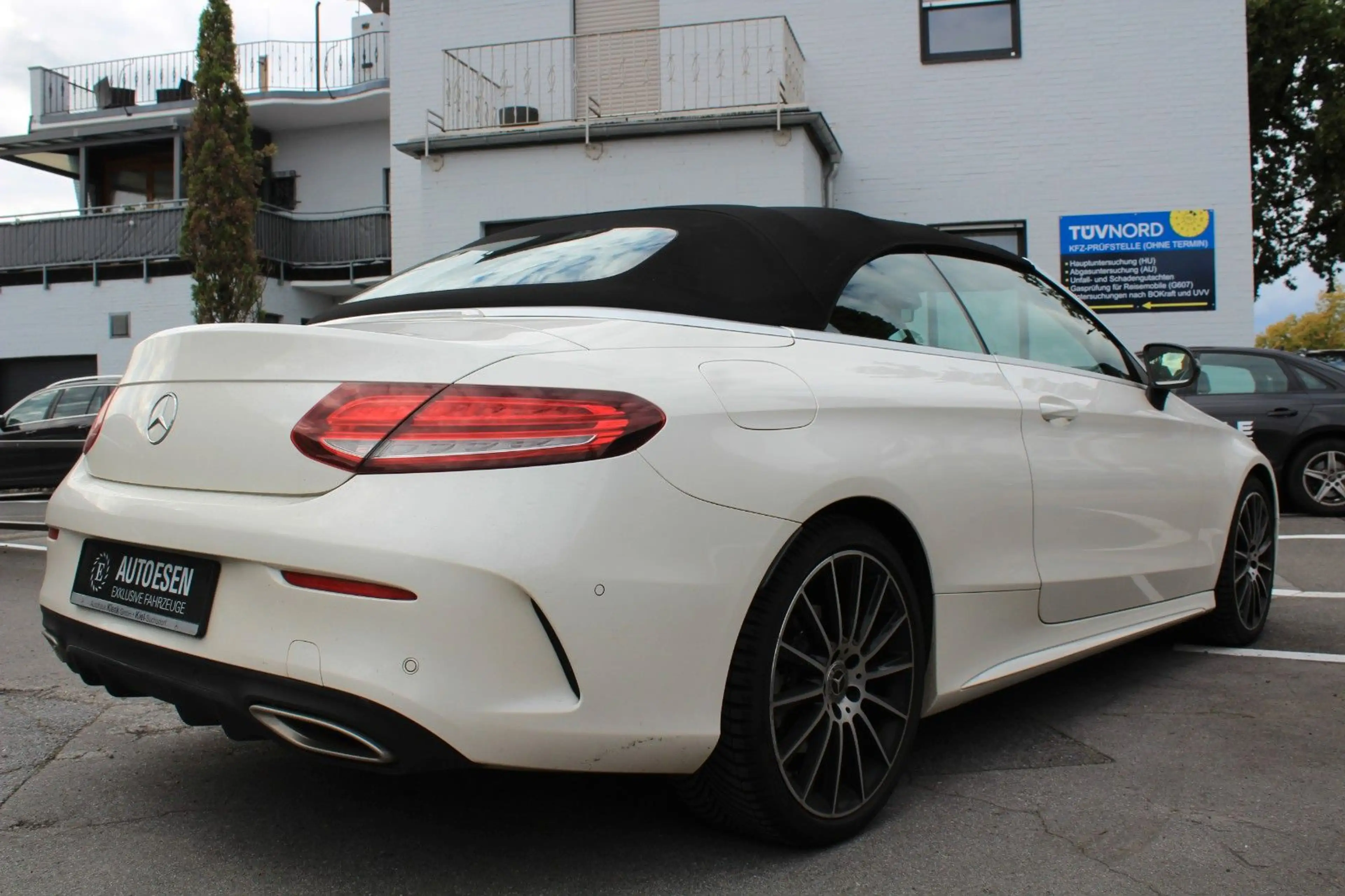 Mercedes-Benz C 200 +AMG LINE+NIGT PAKET+BURMESTER+KAMERA+TOP — photo 4