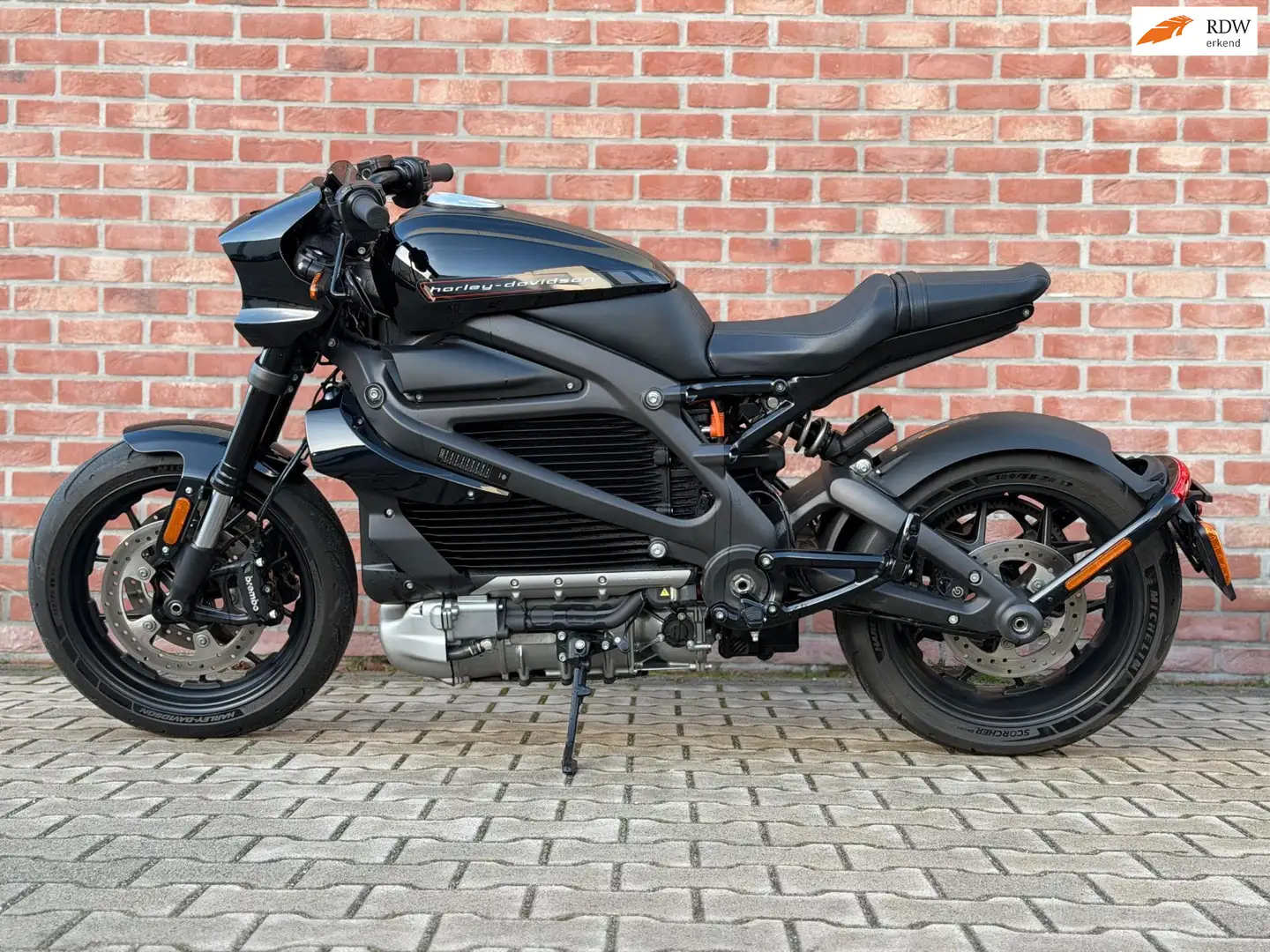 Harley-Davidson LiveWire Tour ONE ELW 136PK TOPSTAAT! BJ 22 - 1