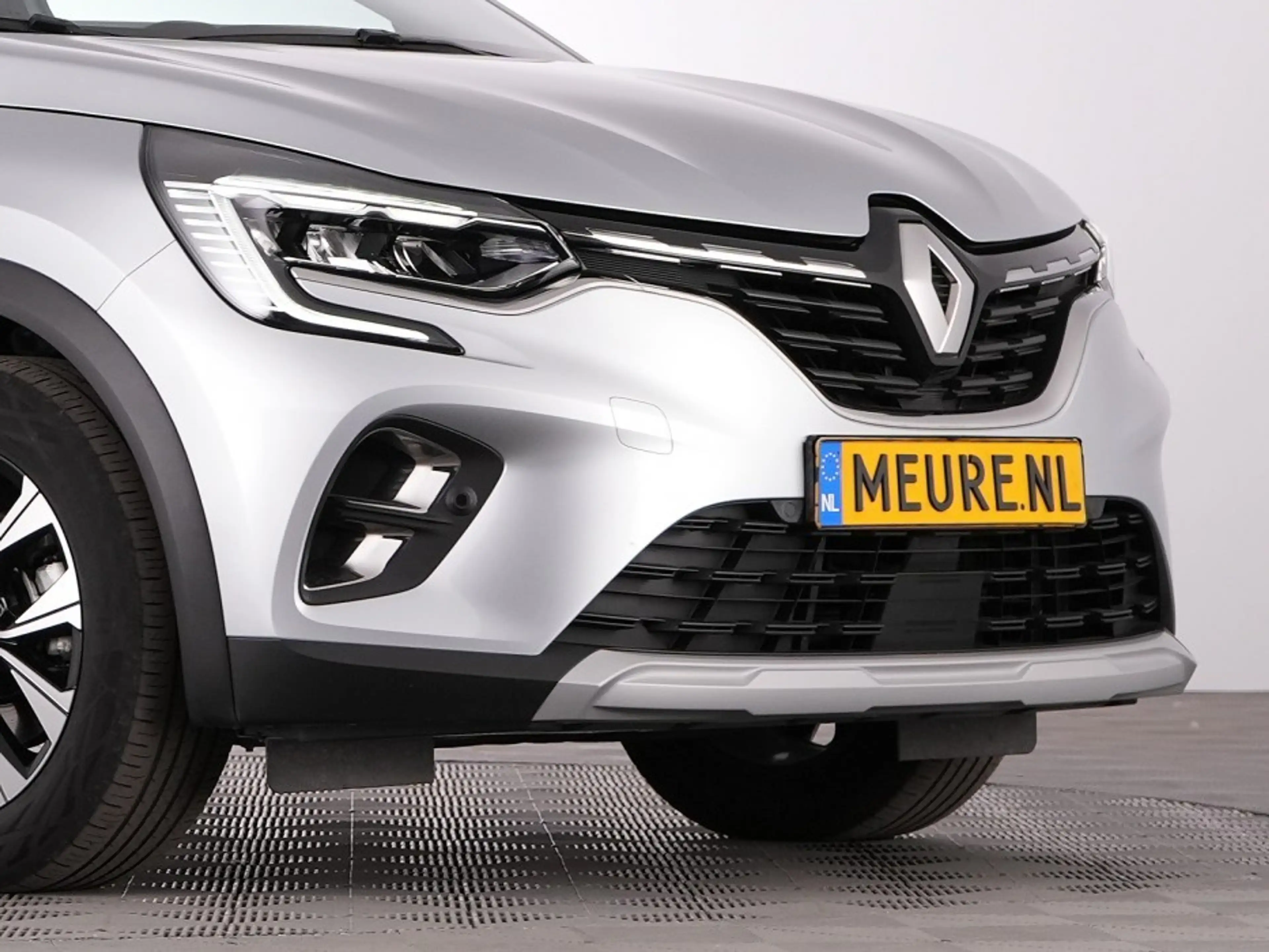 Renault Captur 1.6 E-Tech Plug-in Hybrid 160 Techno | NAVI | KEYL — photo 34
