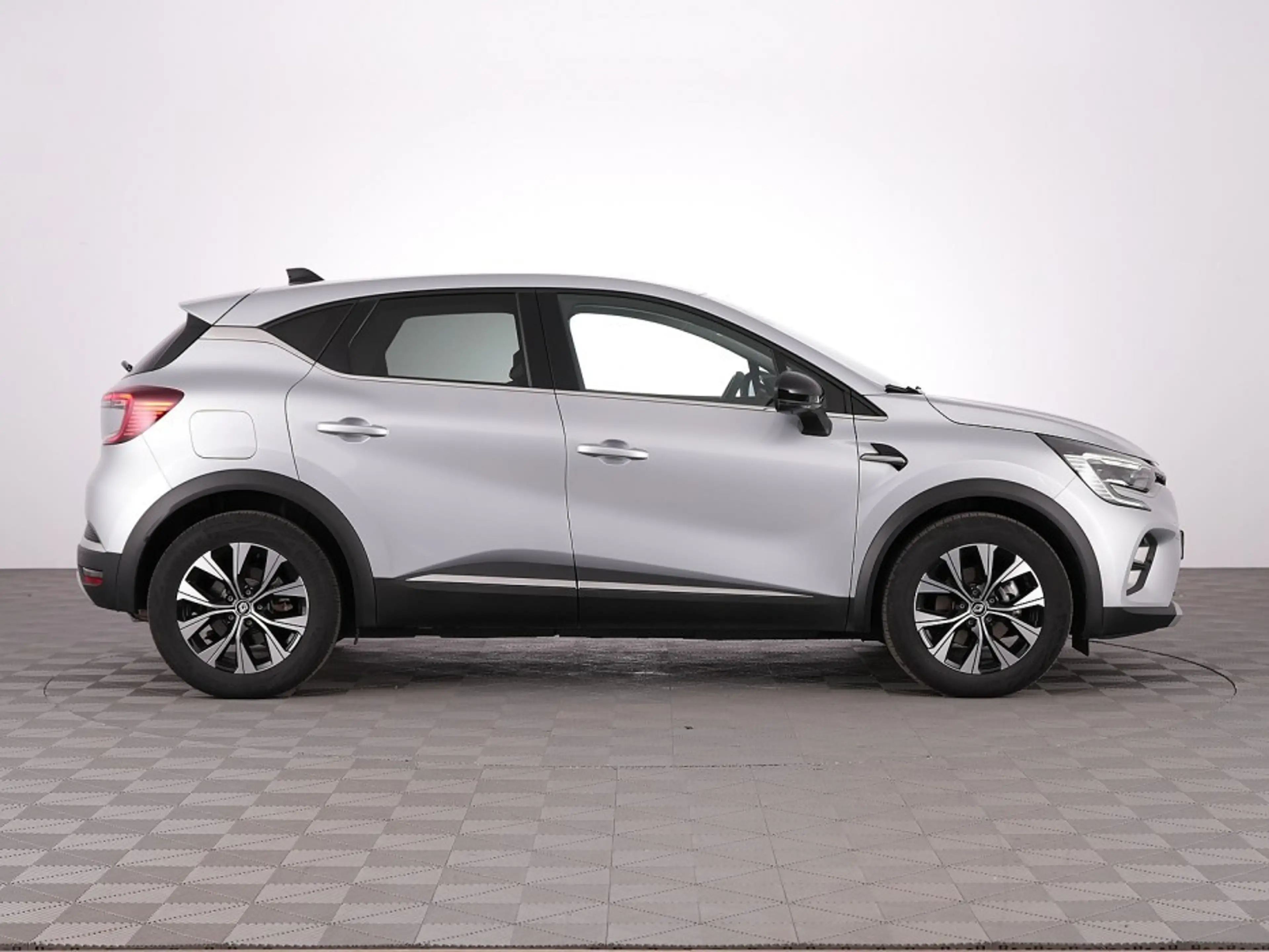 Renault Captur 1.6 E-Tech Plug-in Hybrid 160 Techno | NAVI | KEYL — photo 20