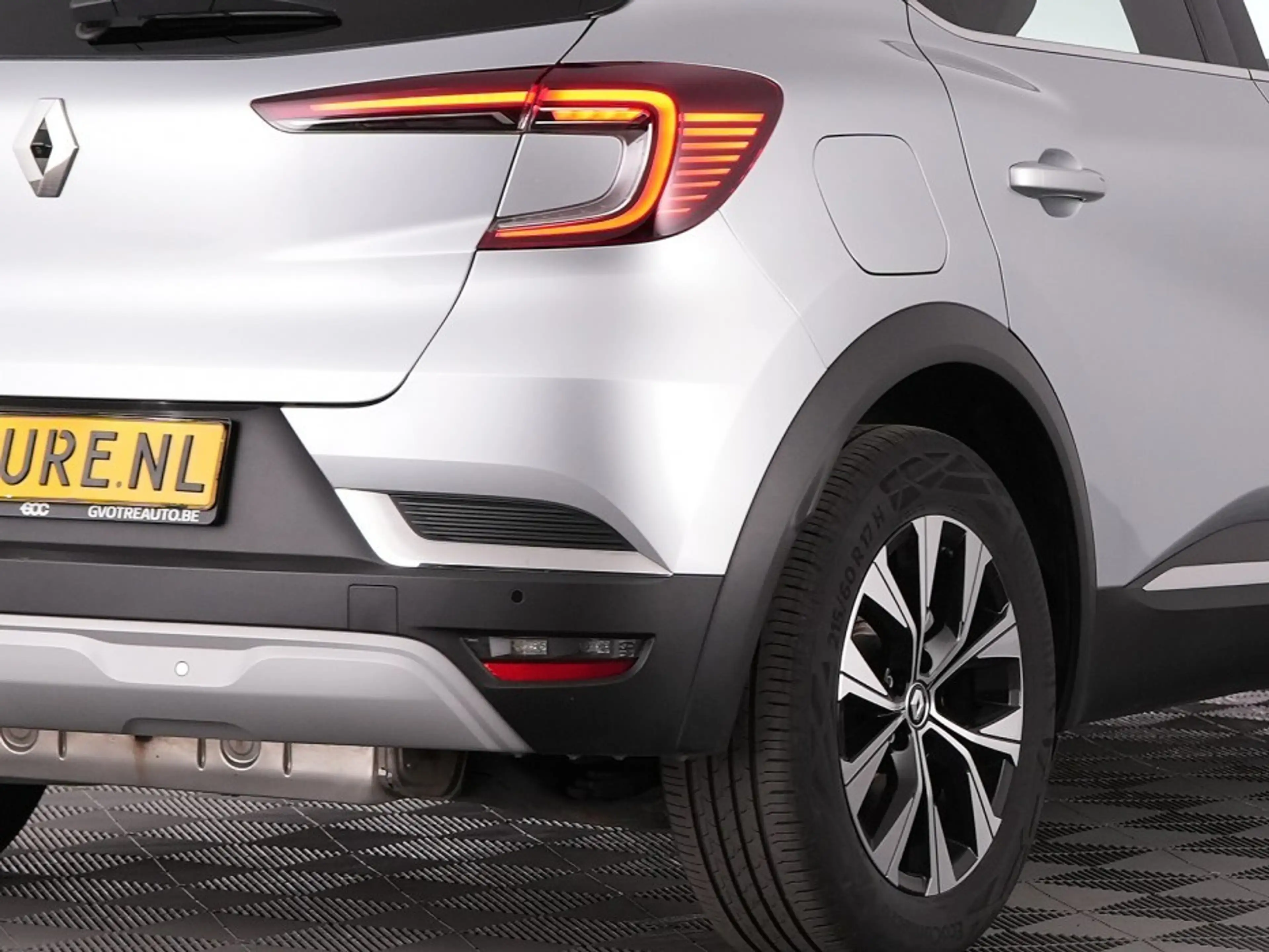Renault Captur 1.6 E-Tech Plug-in Hybrid 160 Techno | NAVI | KEYL — photo 16