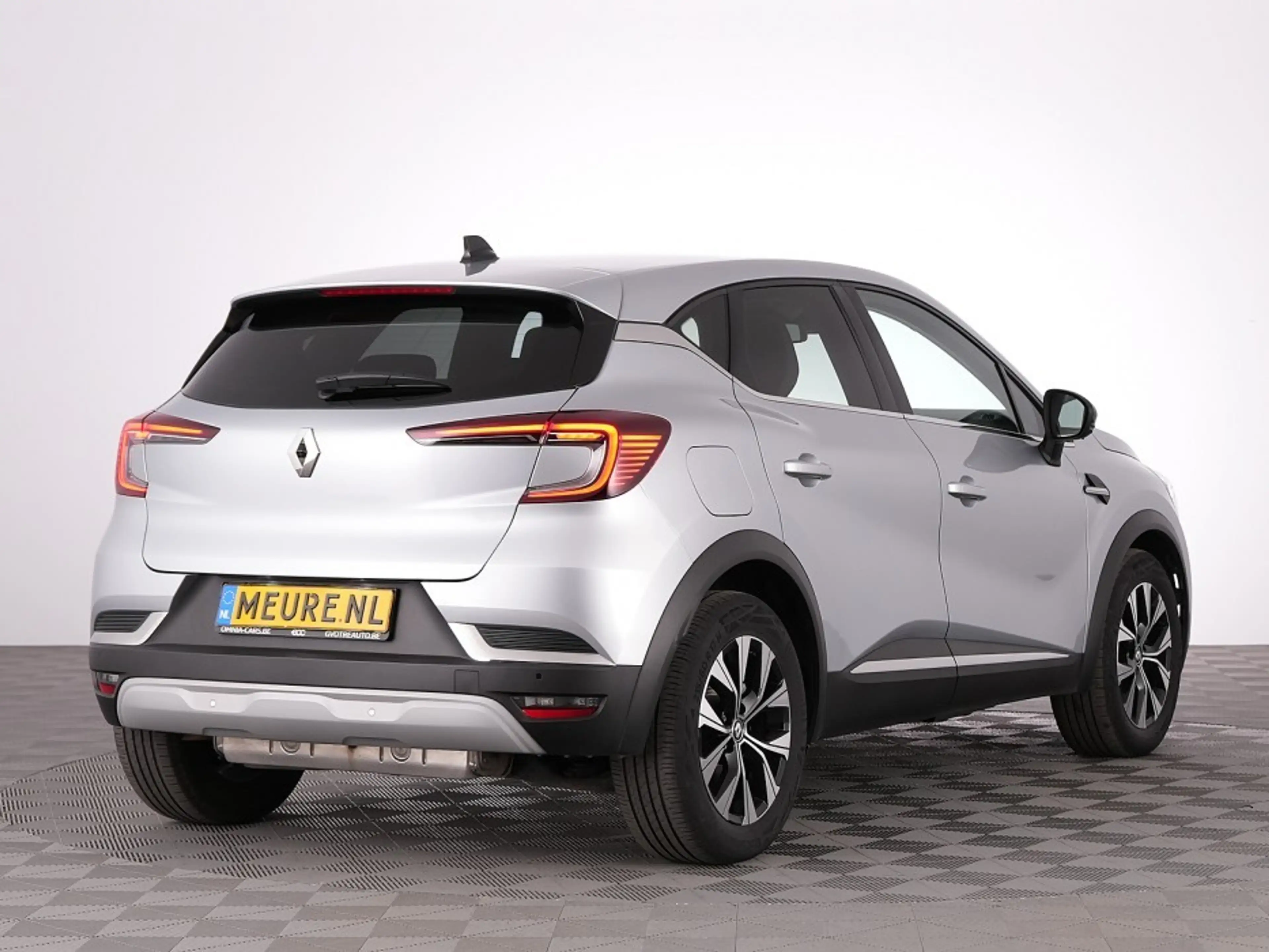Renault Captur 1.6 E-Tech Plug-in Hybrid 160 Techno | NAVI | KEYL — photo 14