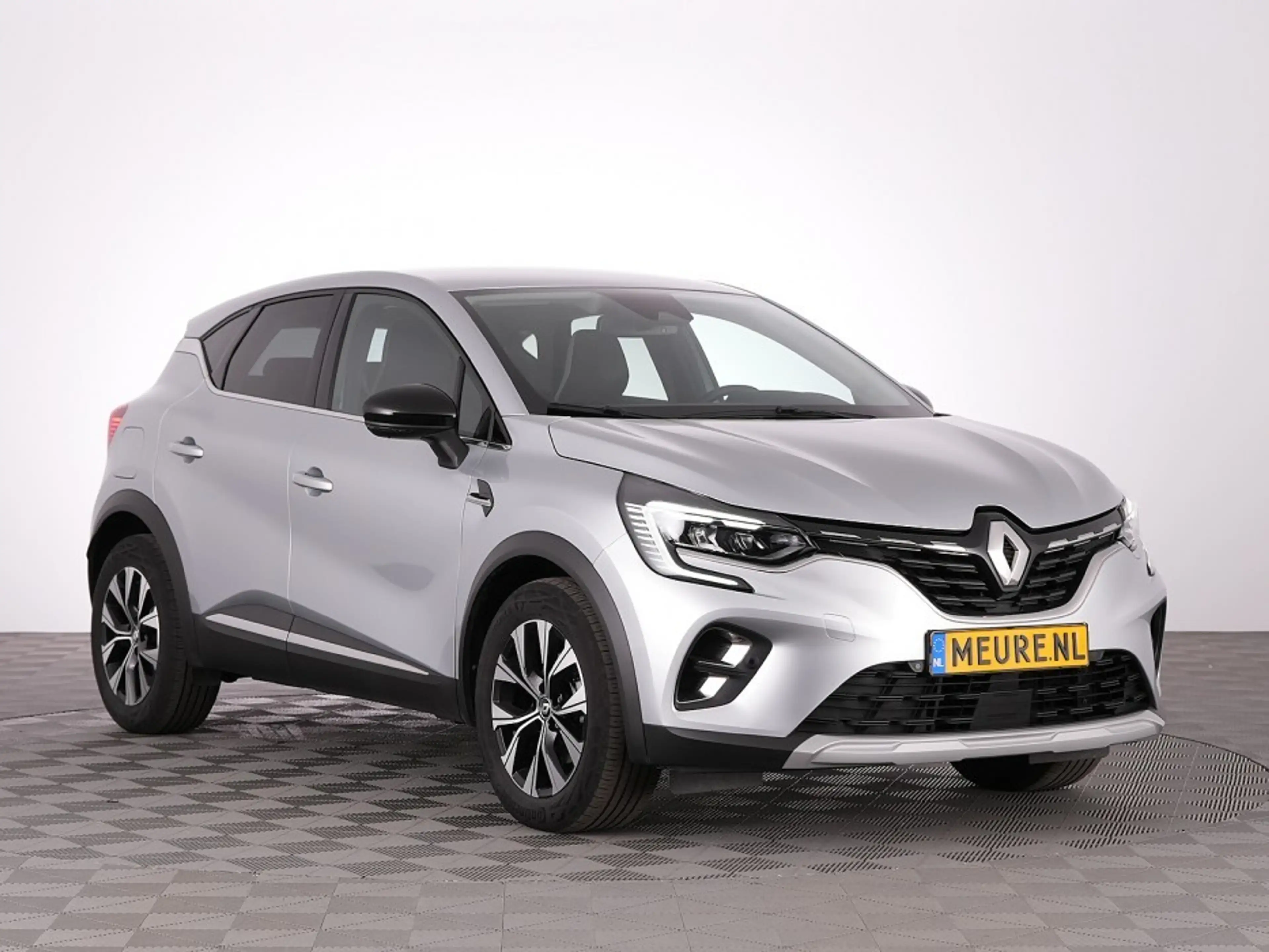 Renault Captur 1.6 E-Tech Plug-in Hybrid 160 Techno | NAVI | KEYL