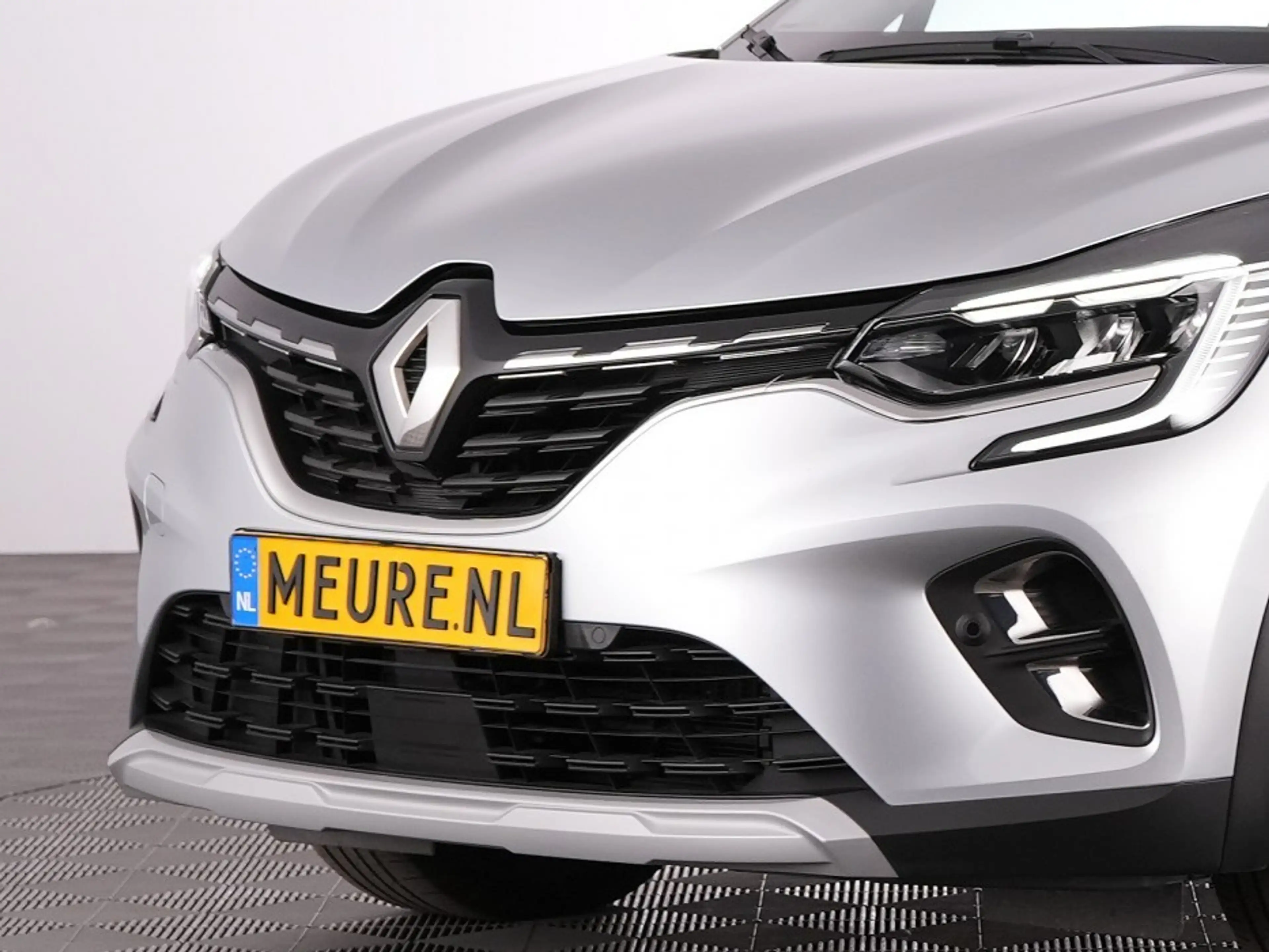 Renault Captur 1.6 E-Tech Plug-in Hybrid 160 Techno | NAVI | KEYL — photo 27