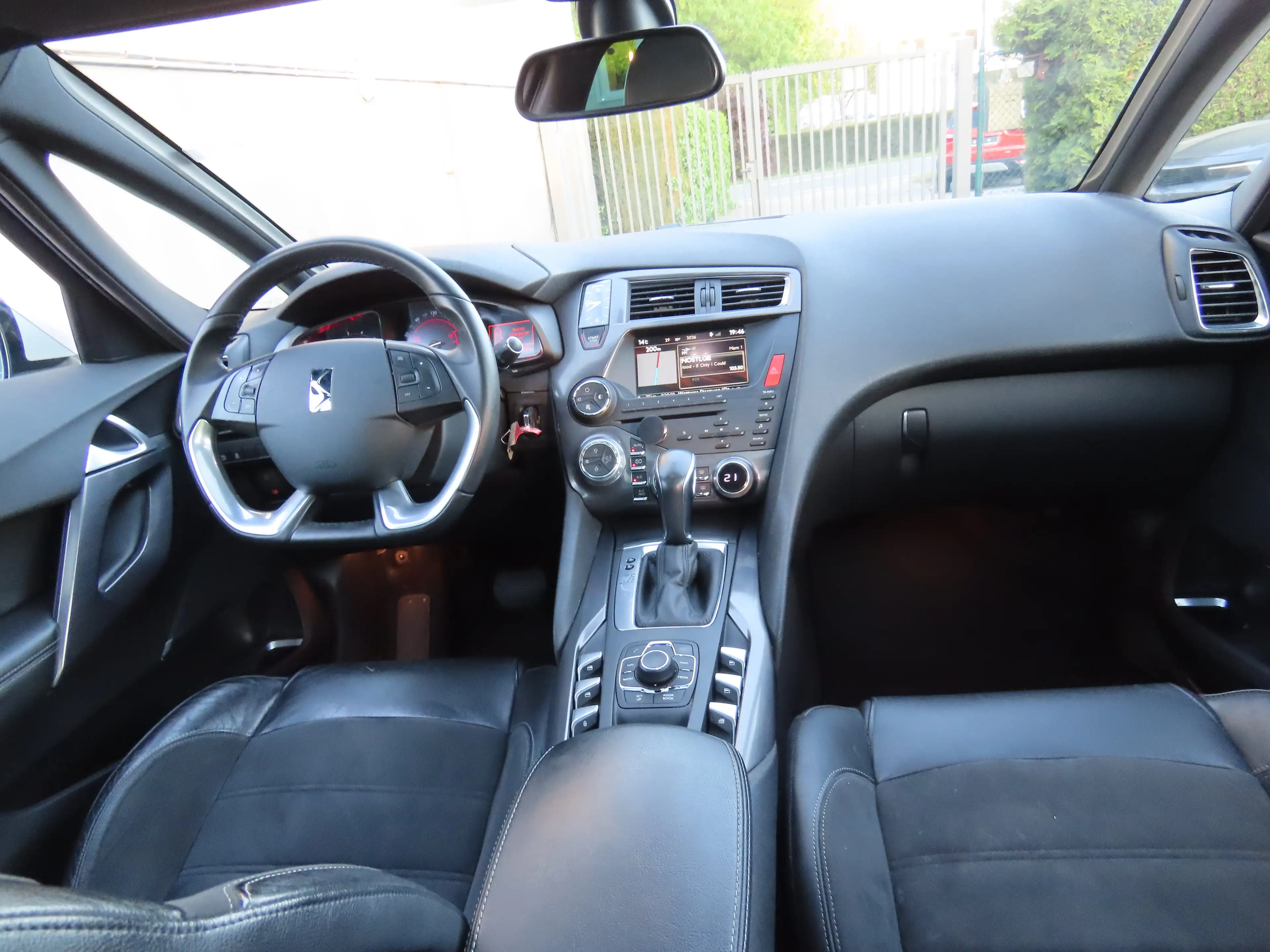 Citroen DS5 DS5 2.0 HDi Sport Chic — photo 14
