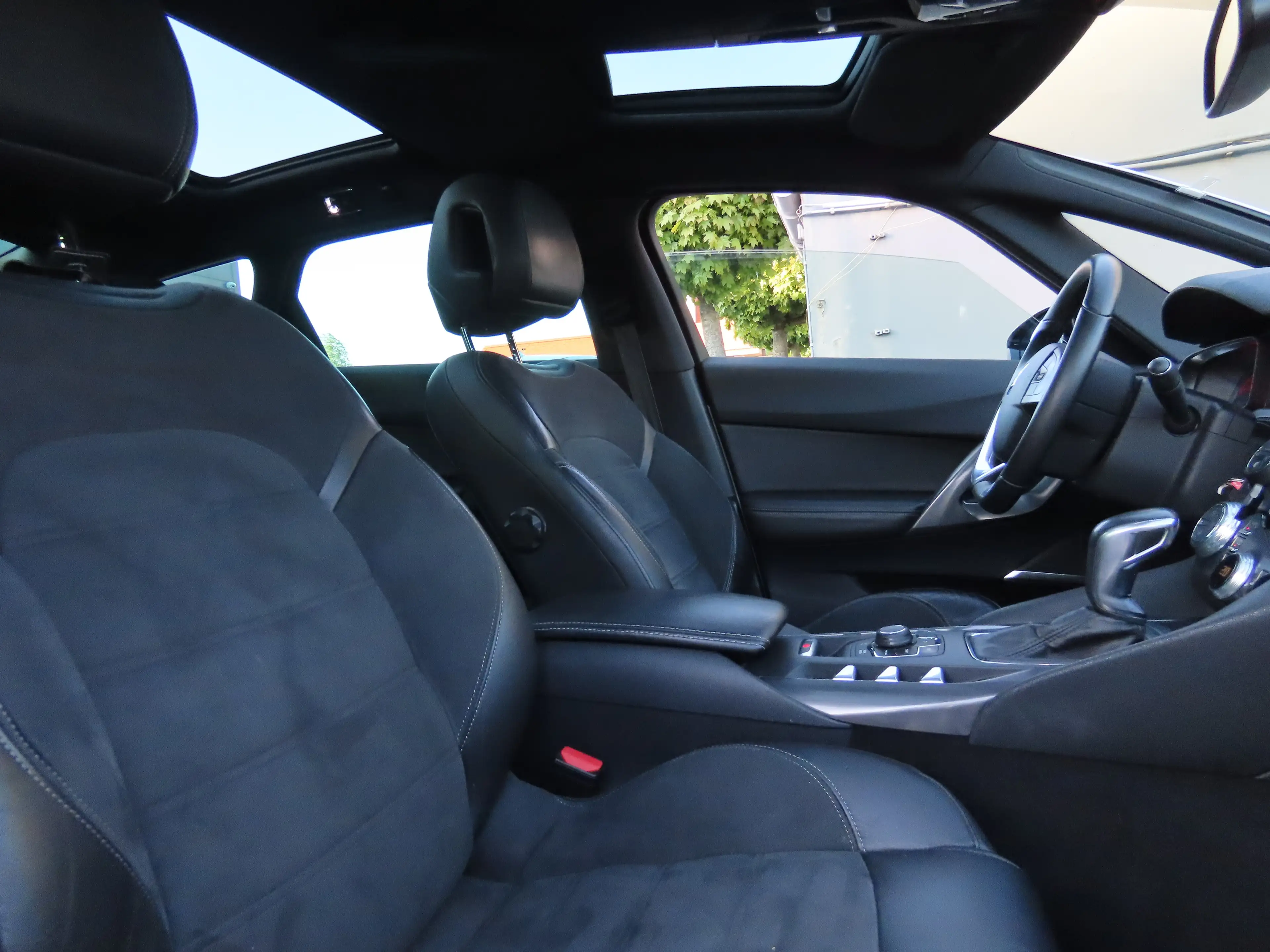Citroen DS5 DS5 2.0 HDi Sport Chic — photo 4