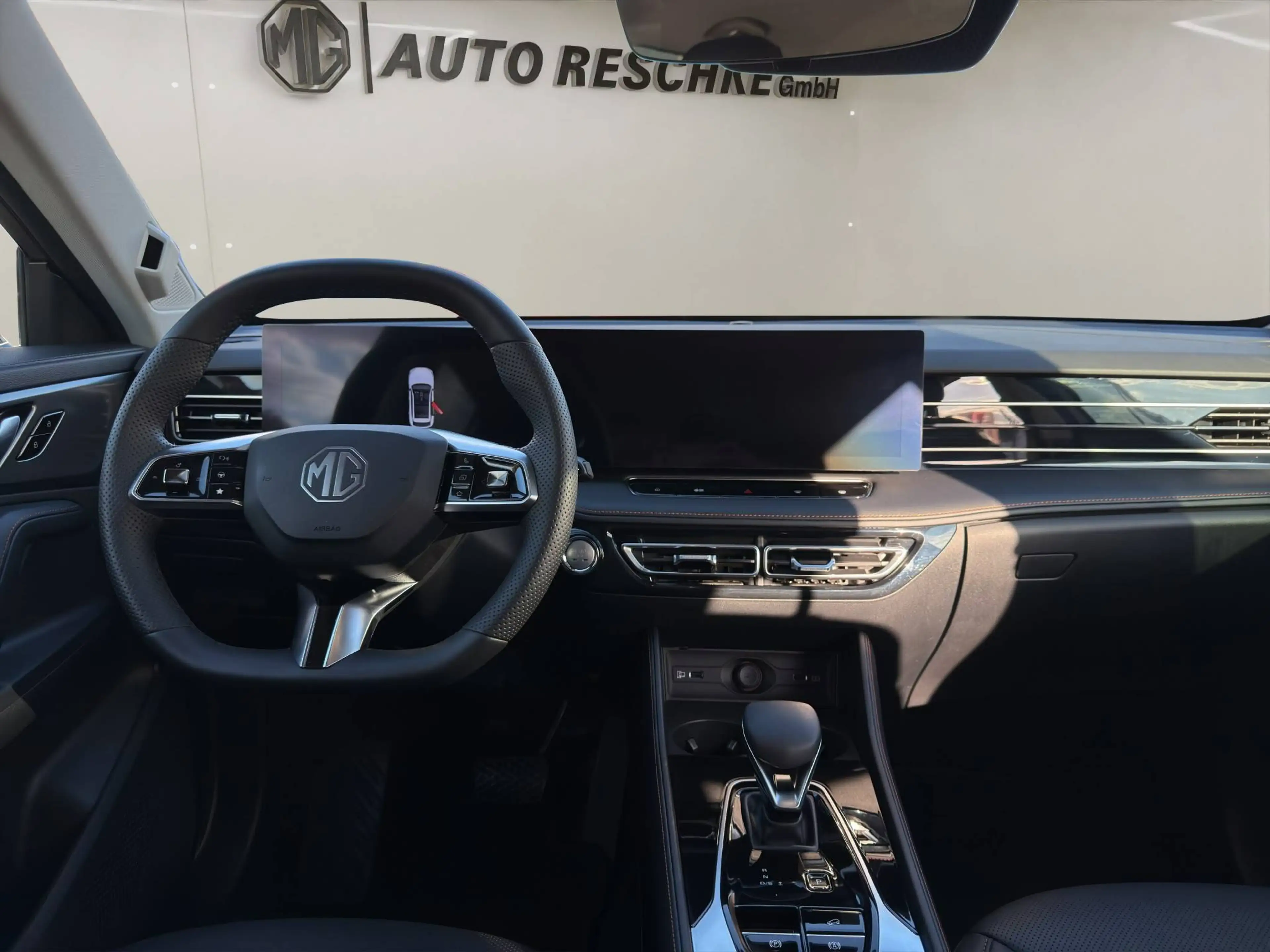 MG HS HS 1.5T Aut. Luxury! Allwetterreifen! Sofort Verfügbar! — photo 14