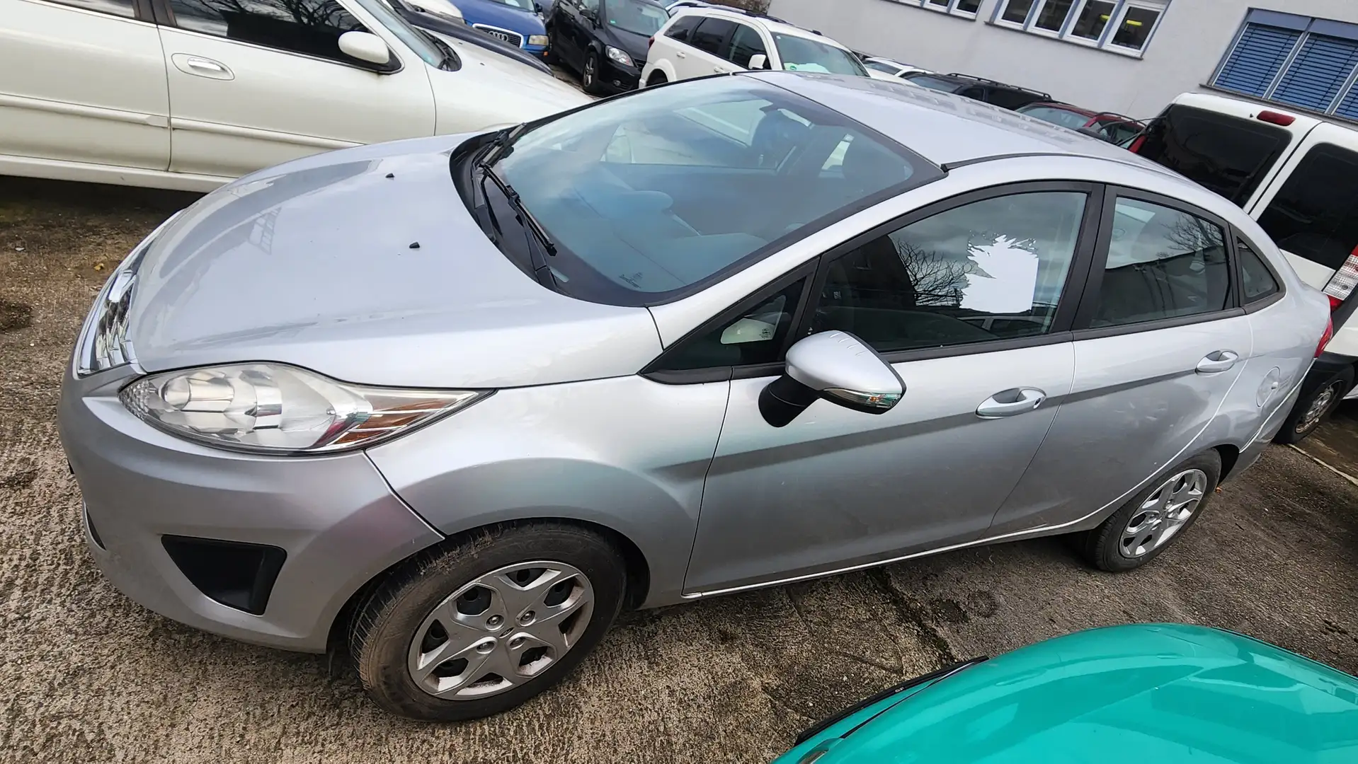 Ford Fiesta 1.6 Ti-VCT Titanium Argent - 1