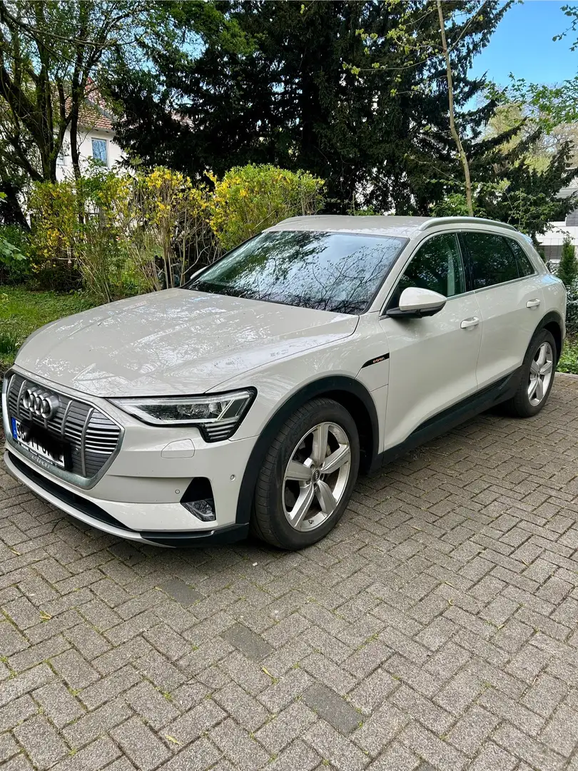 Audi e-tron 55 quattro advanced, TOP, NP104.000€ Beige - 1