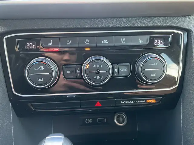 Volkswagen Tiguan Allspace view 14