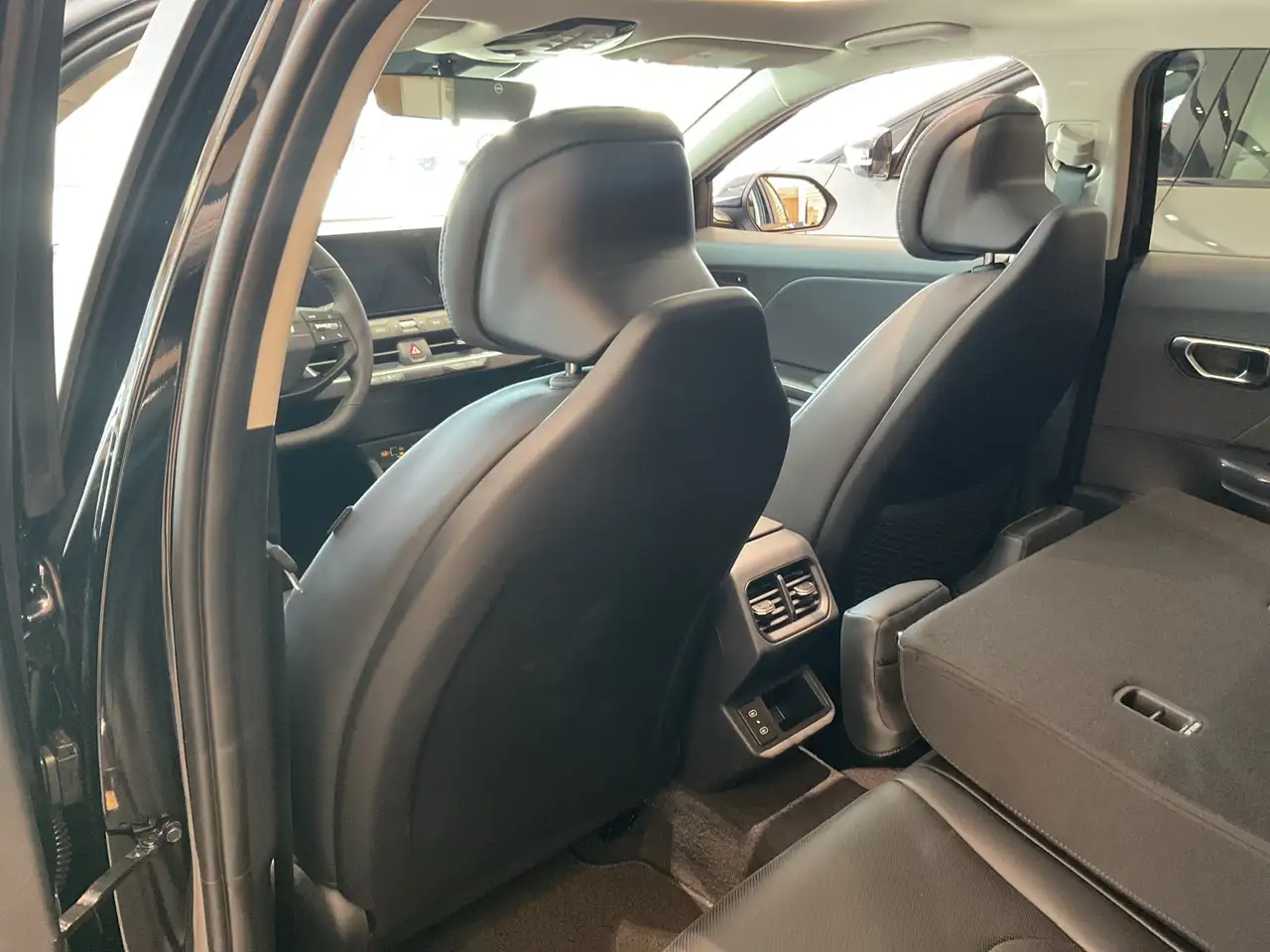 Kia K4 снимка Kia K4