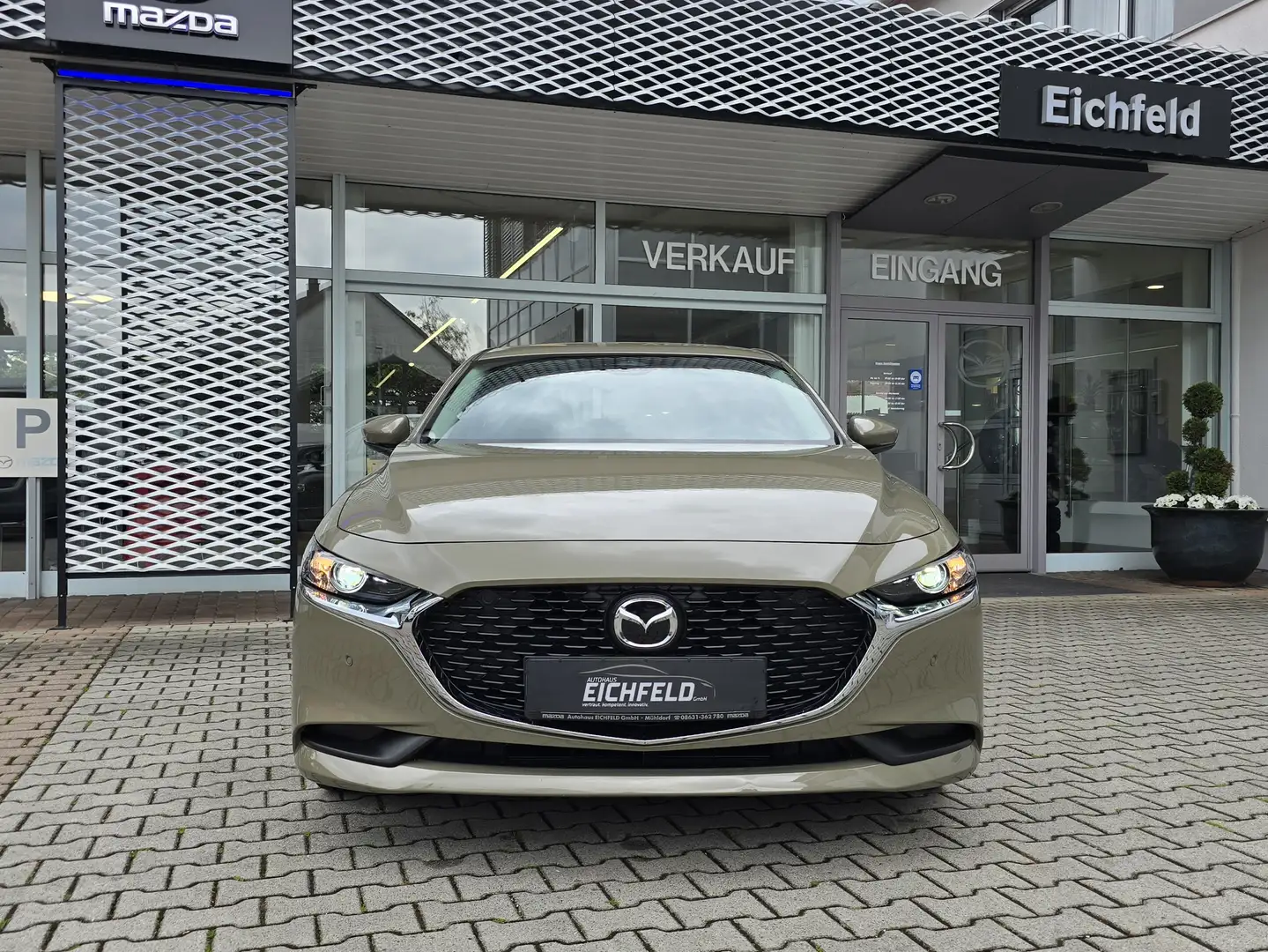 Mazda 3 2025 Fastback Centre-line 2.5L e-SKYACTIV G 140ps Amarillo - 1