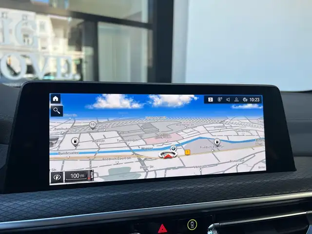 BMW X3 view 13