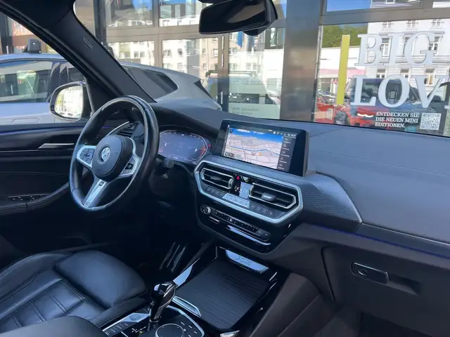 BMW X3 view 7