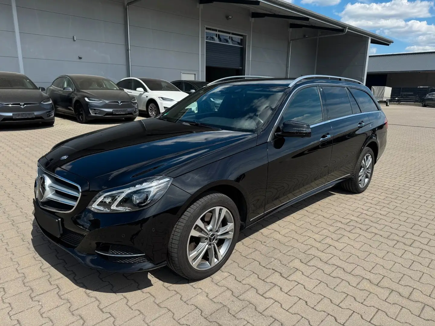 Mercedes-Benz E 350 BlueTEC 4MATIC T | SITZBELÜFTUNG |ACC Noir - 1