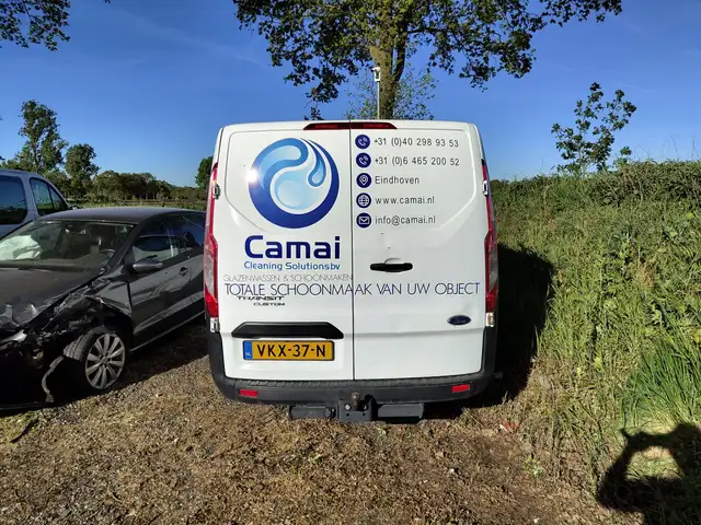 Ford Transit Custom view 8