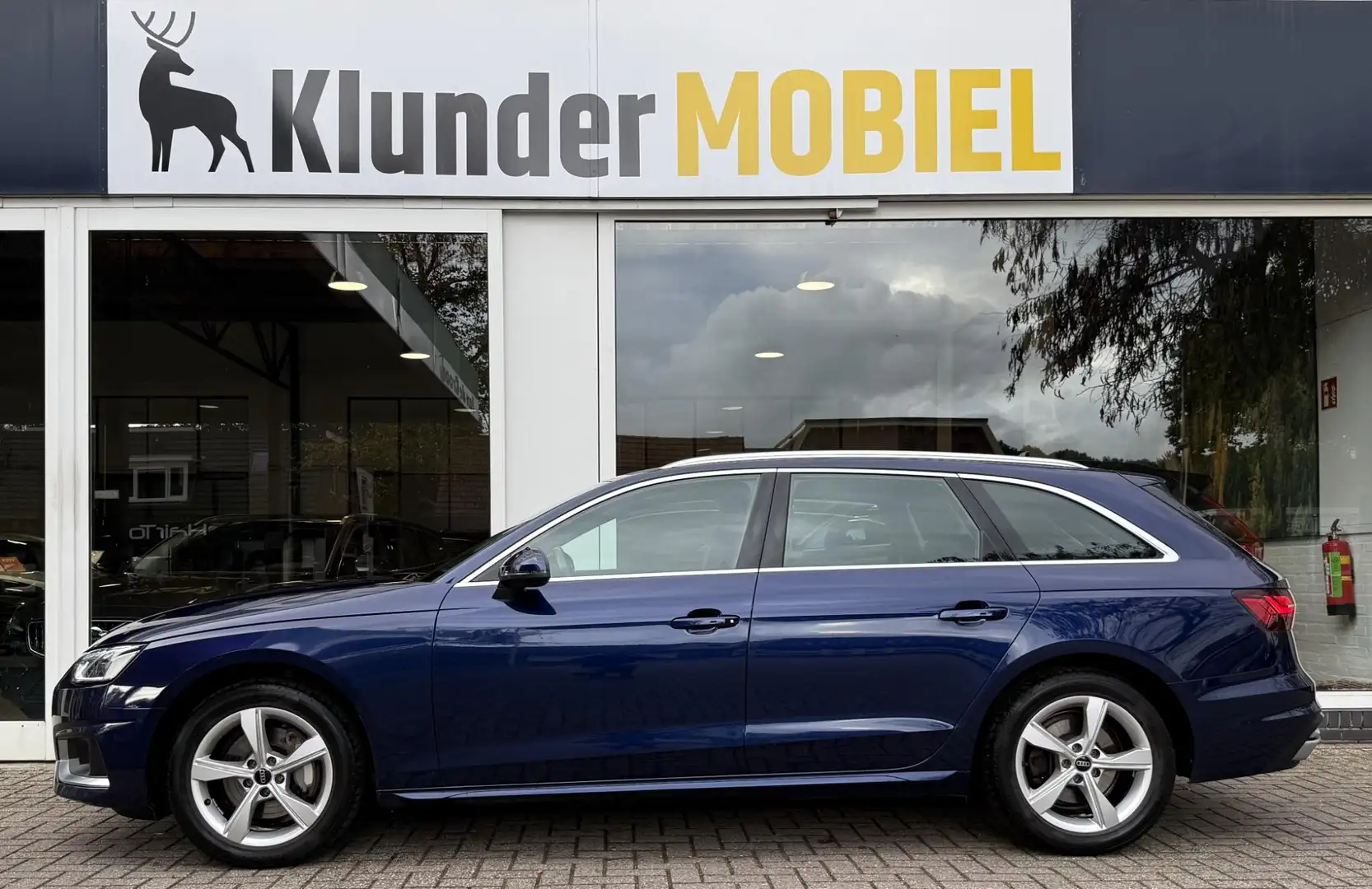 Audi A4 Avant 40 TFSI Advanced Edition |Adap.Cruise|Massag Bleu - 2