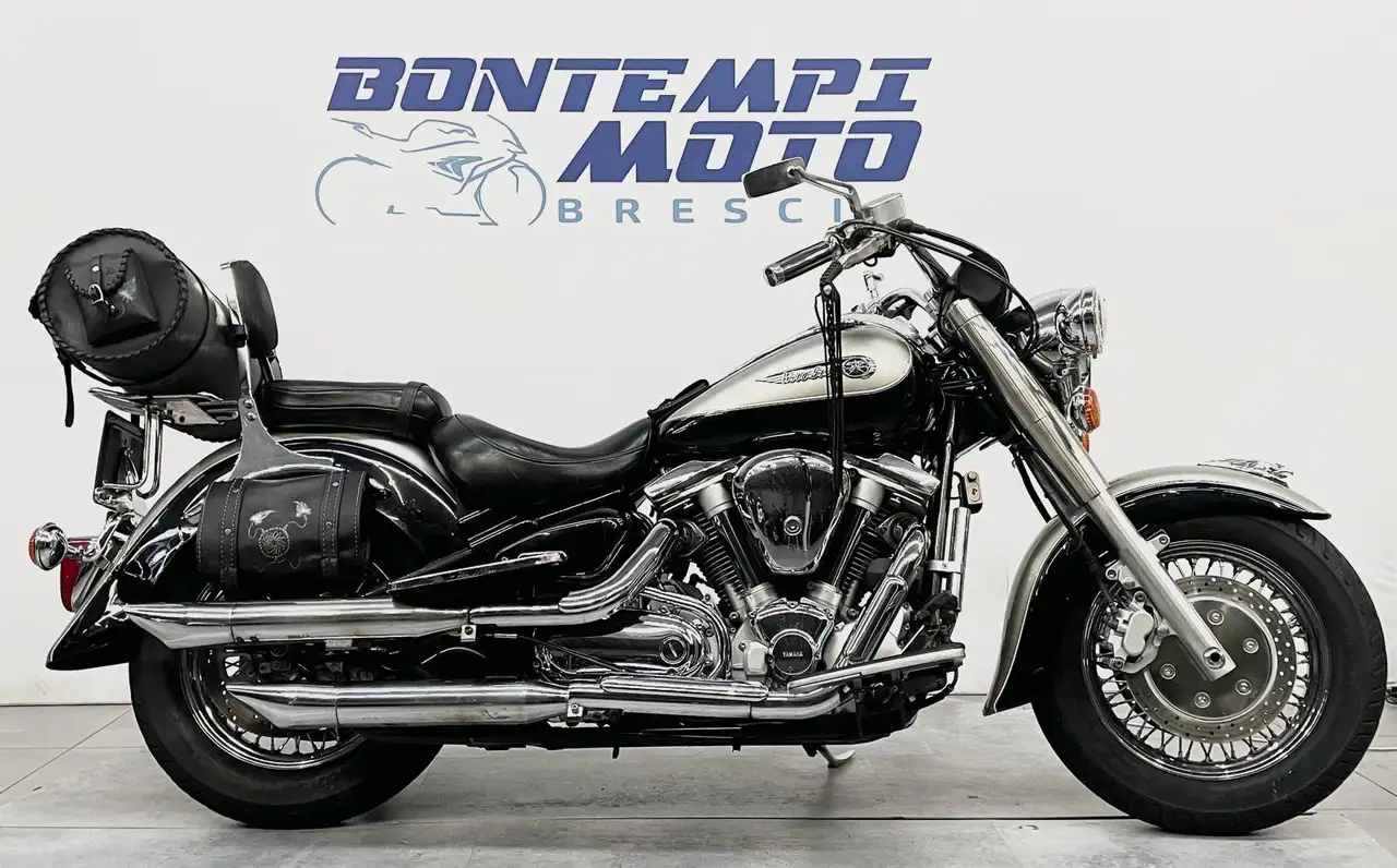 Yamaha XV 1600